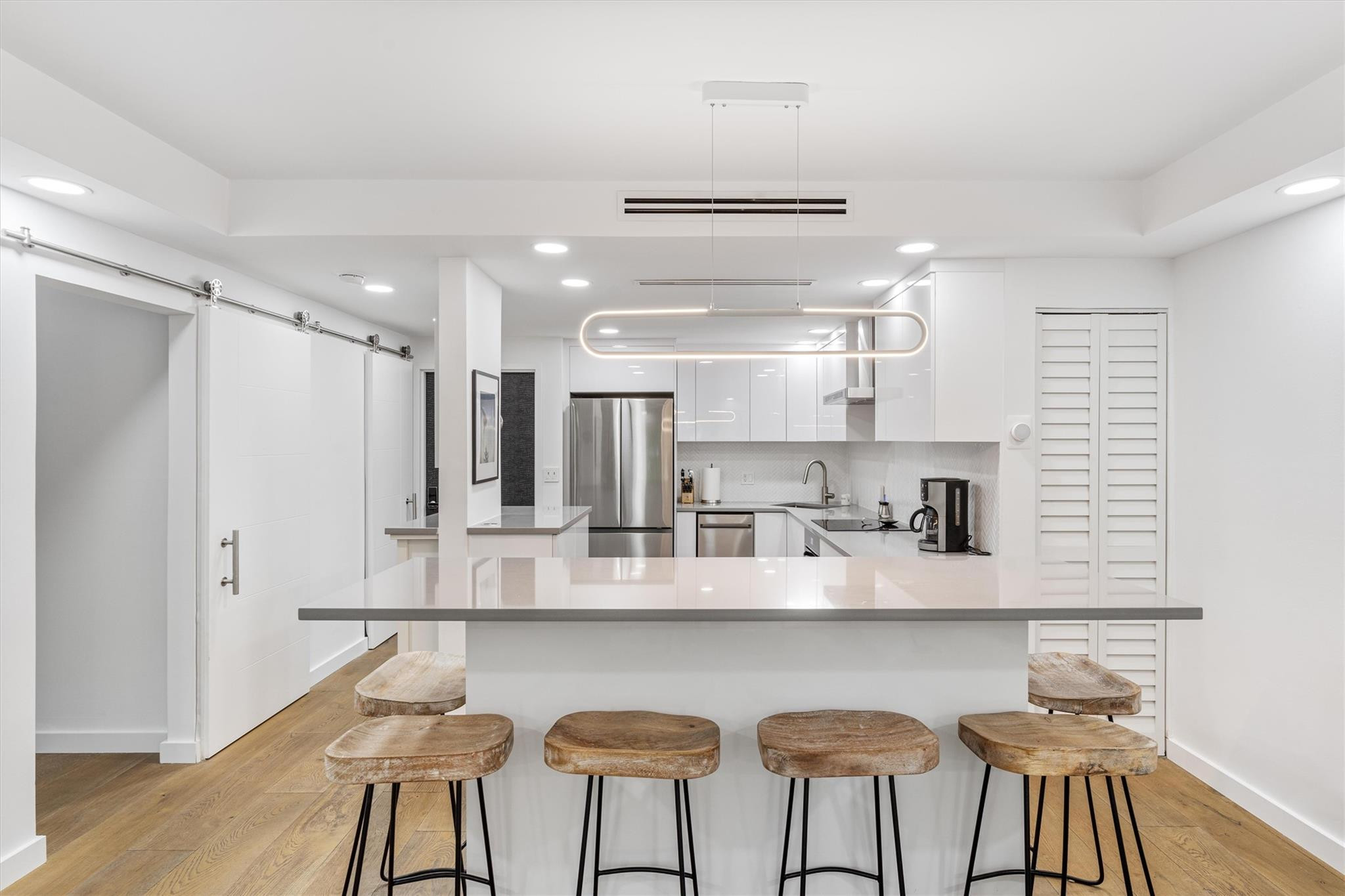 1839 Middle River Drive 104