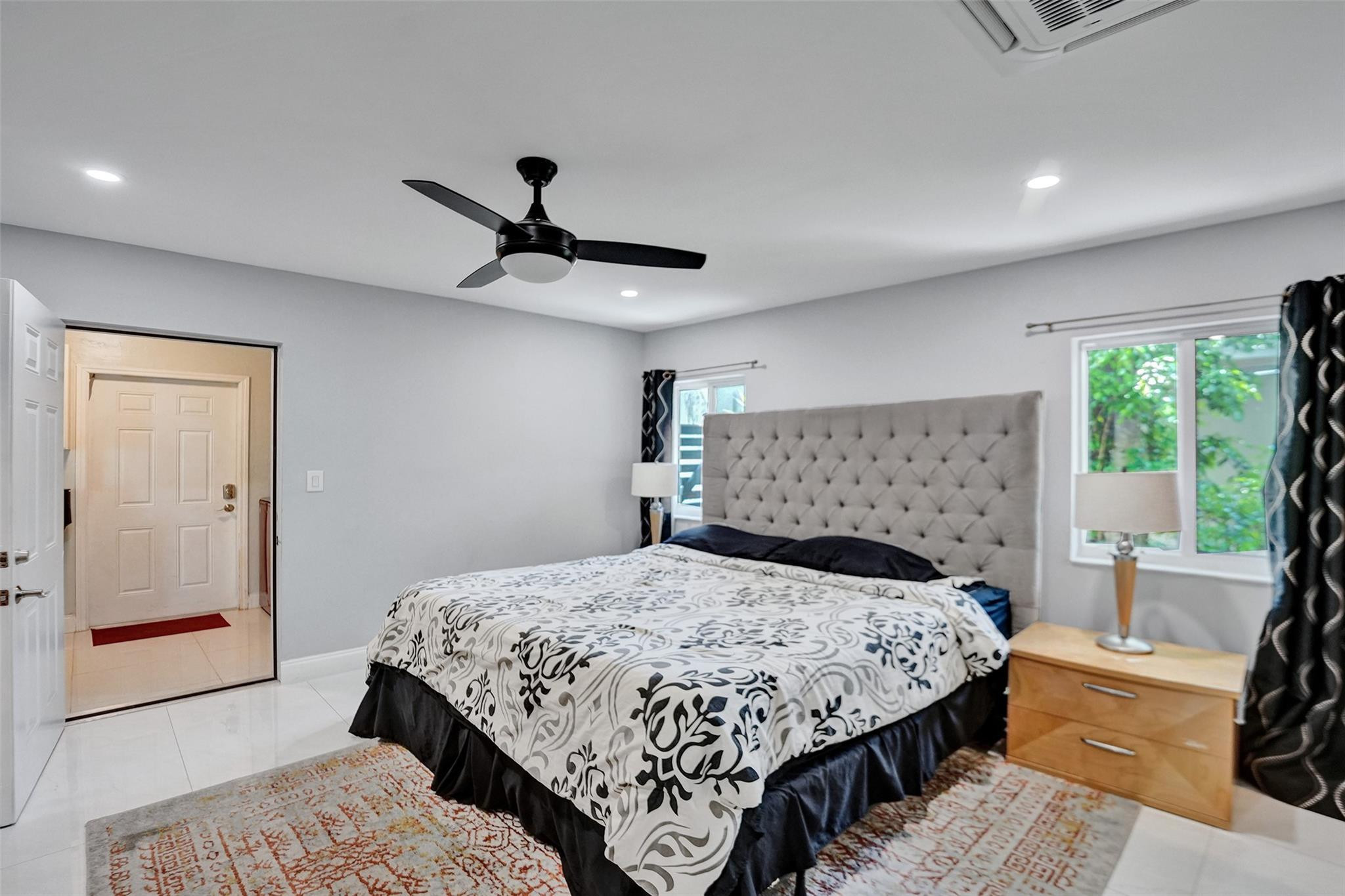 2021 NW 32nd Street