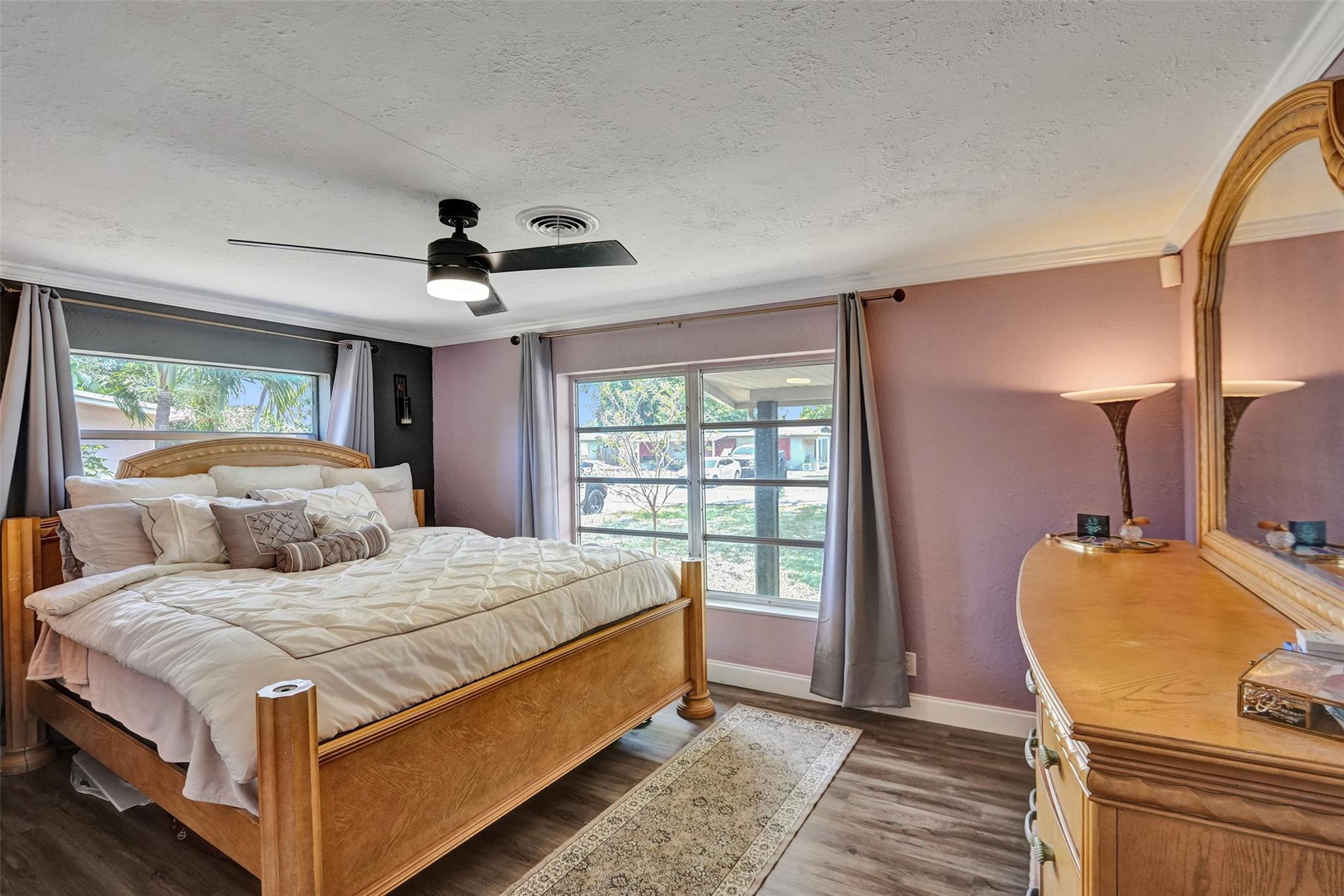 2021 NW 32nd Street