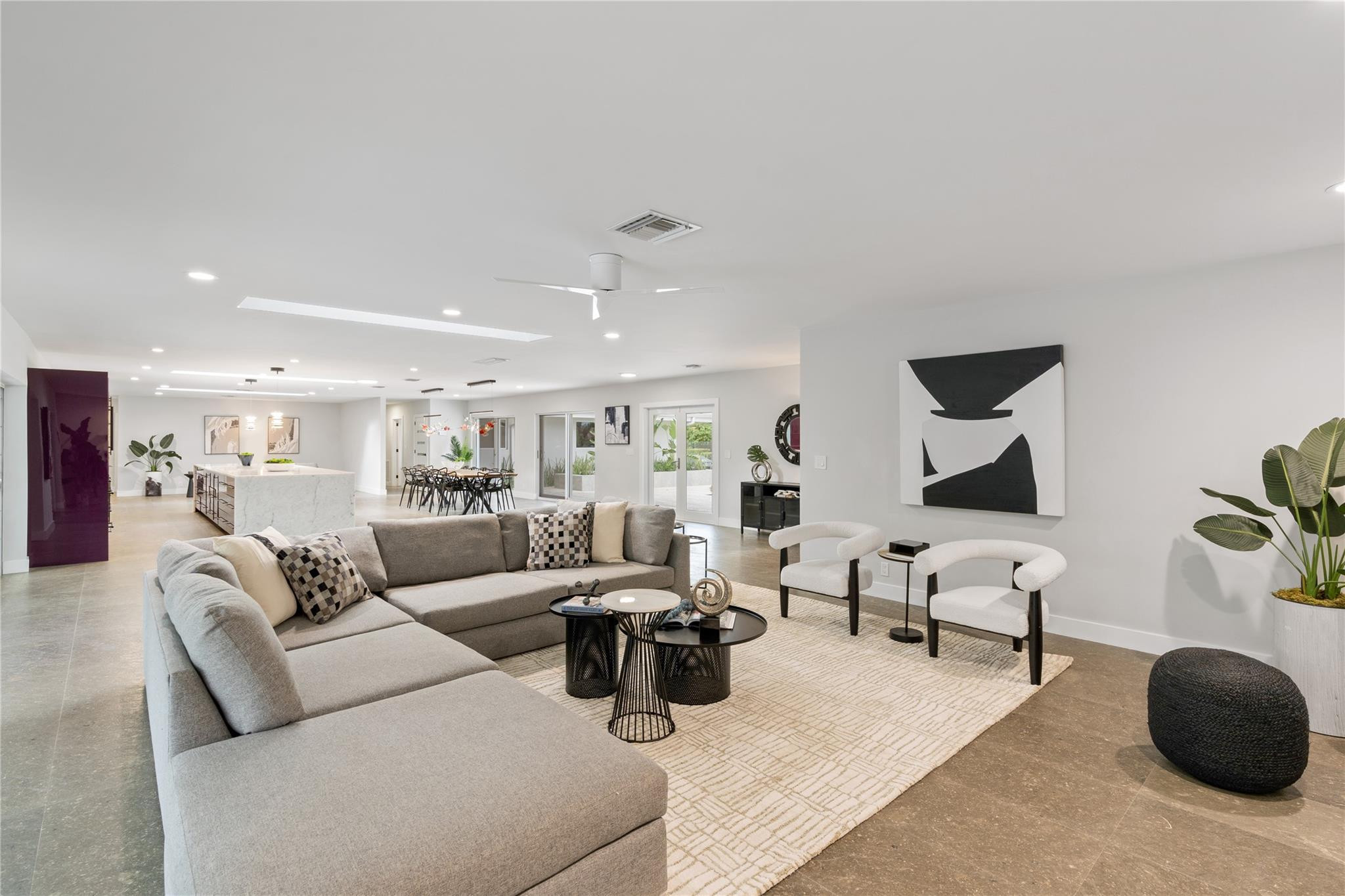 840 S Southlake Drive