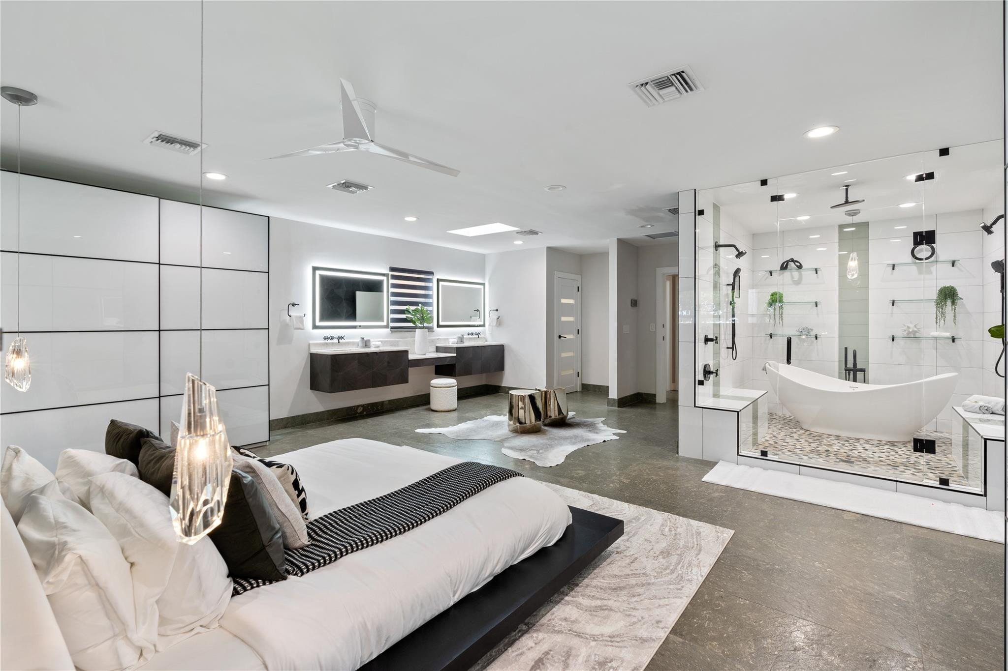 840 S Southlake Drive