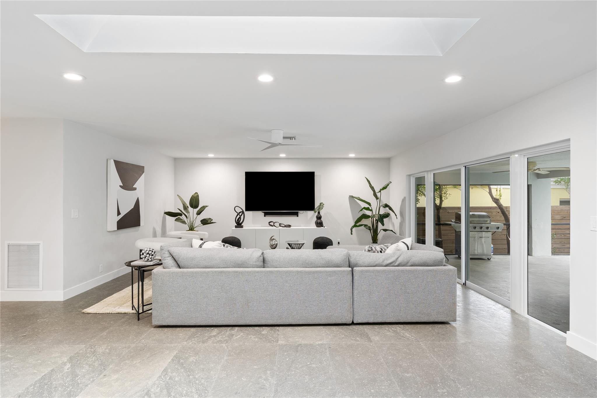 840 S Southlake Drive