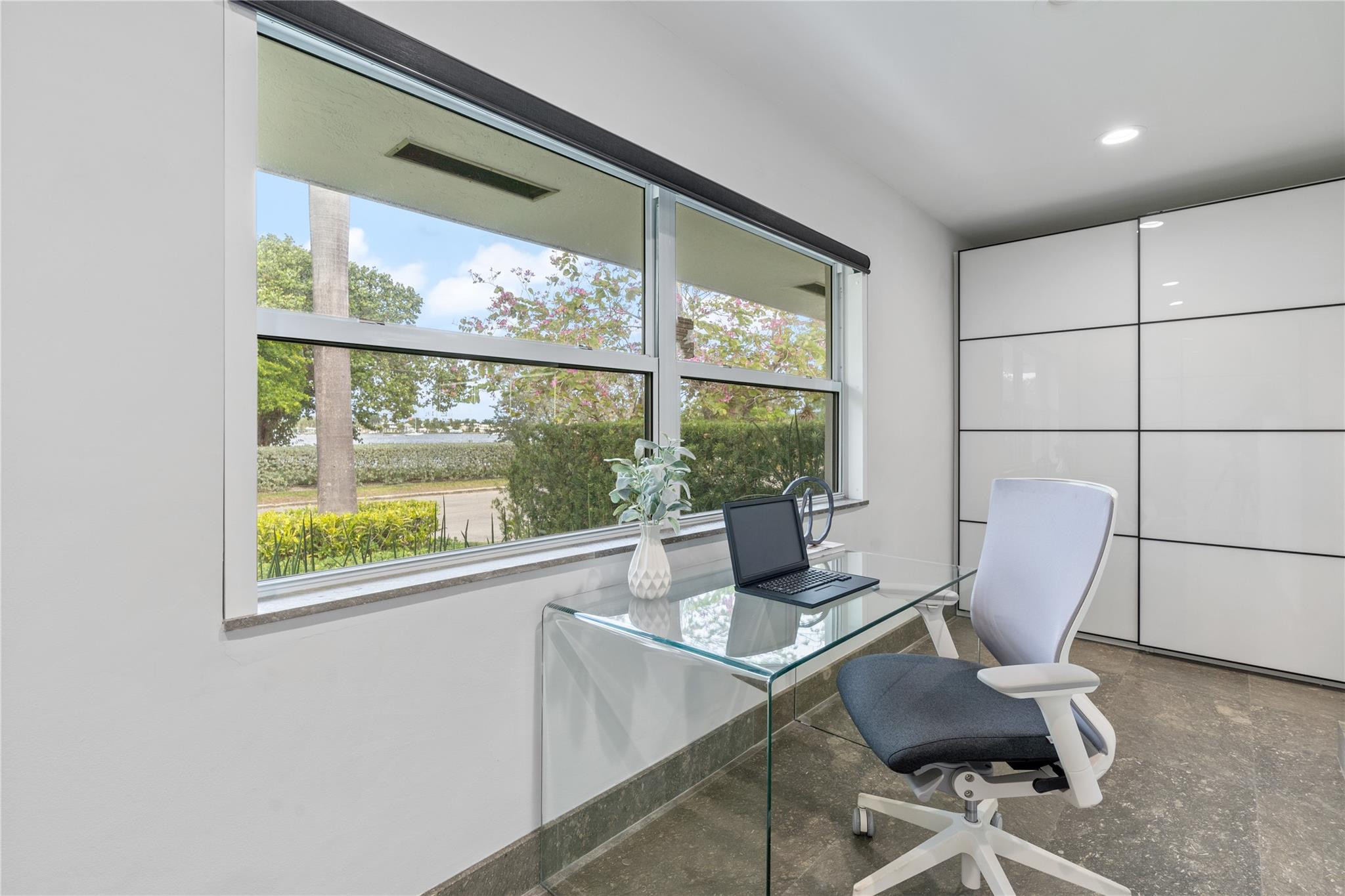 840 S Southlake Drive