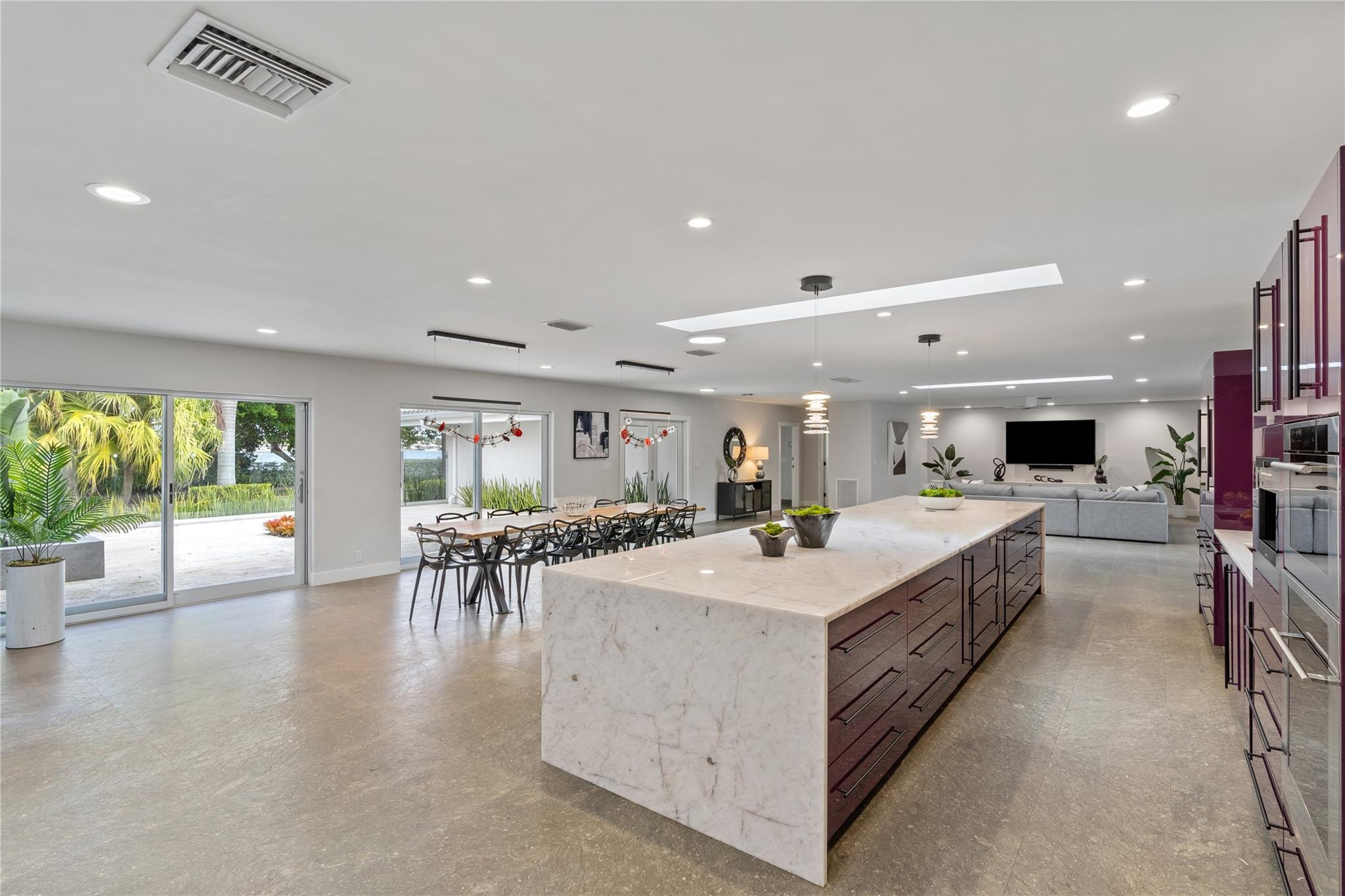 840 S Southlake Drive