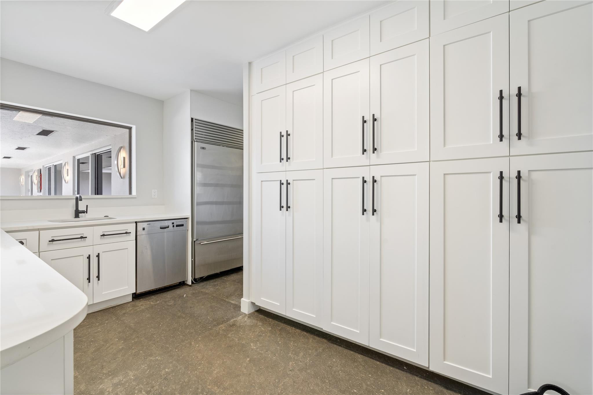 840 S Southlake Drive