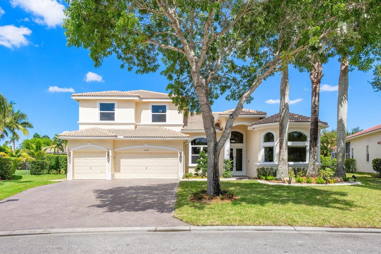4923 NW 110th Way