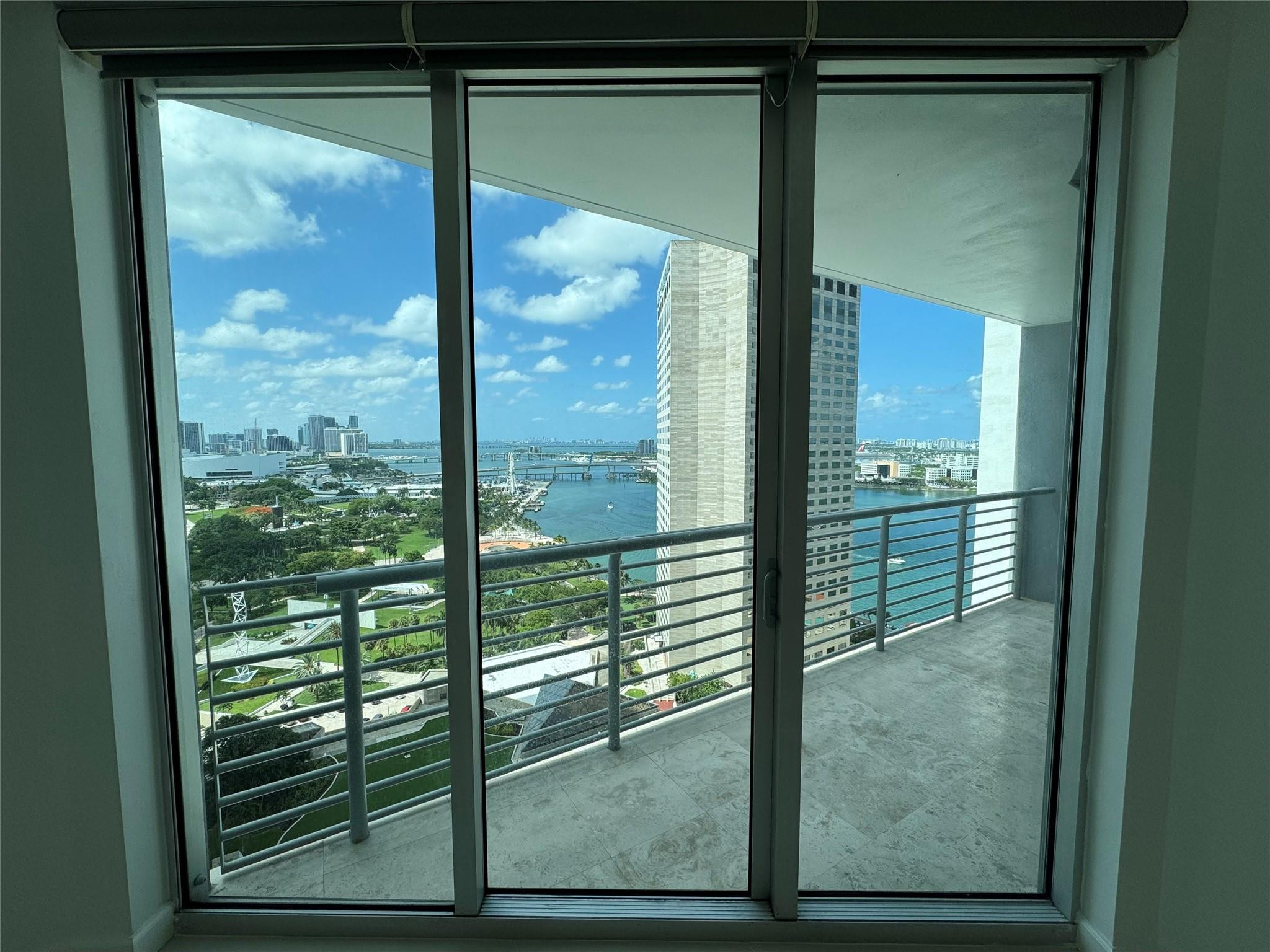 325 S Biscayne Blvd 2518