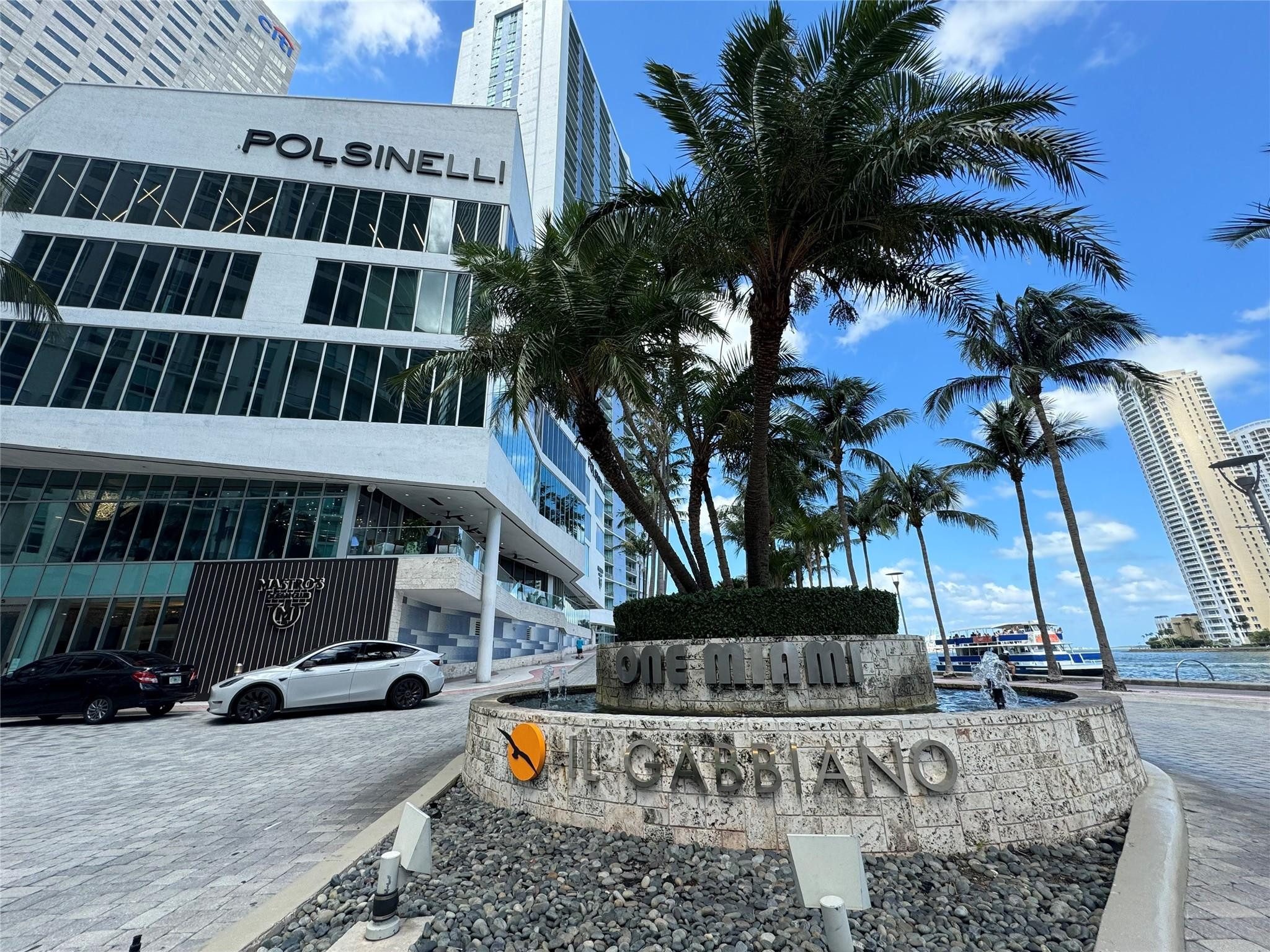 325 S Biscayne Blvd 2518