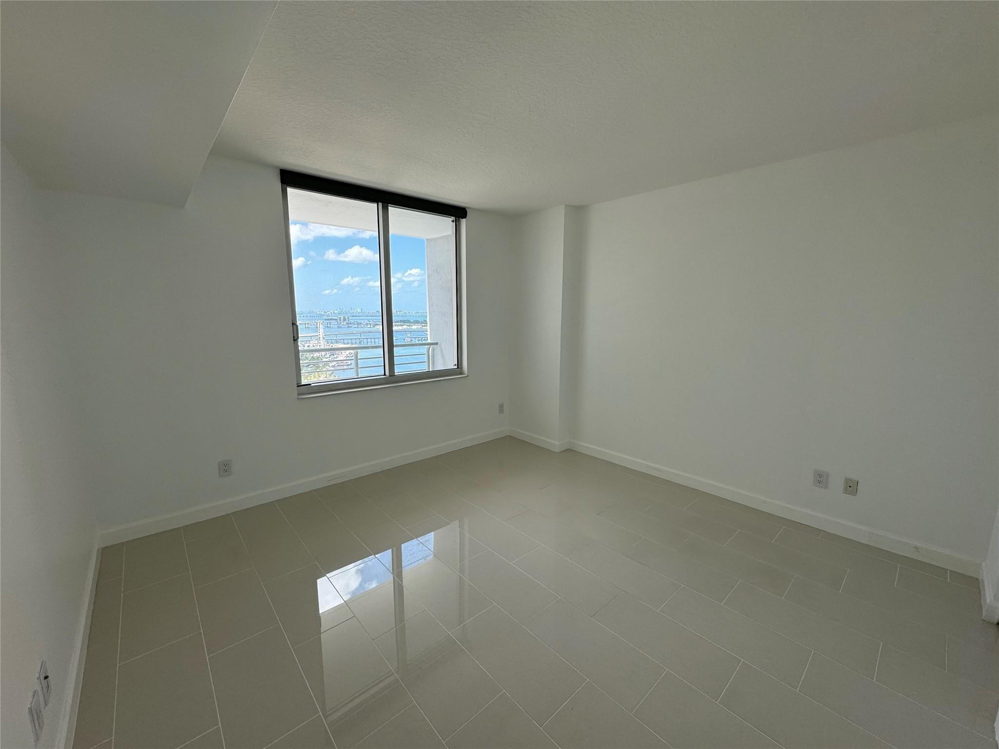 325 S Biscayne Blvd 2518