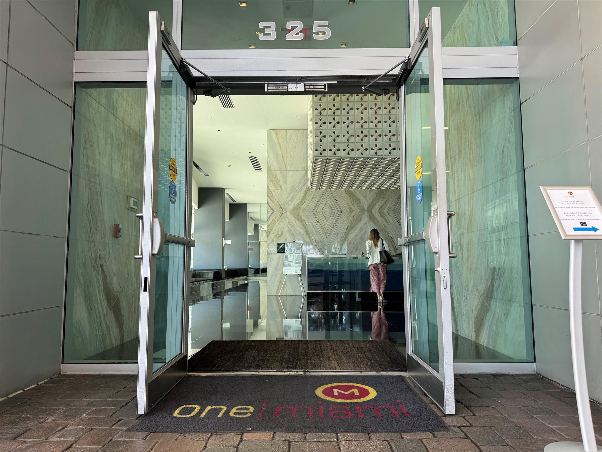 325 S Biscayne Blvd 2518