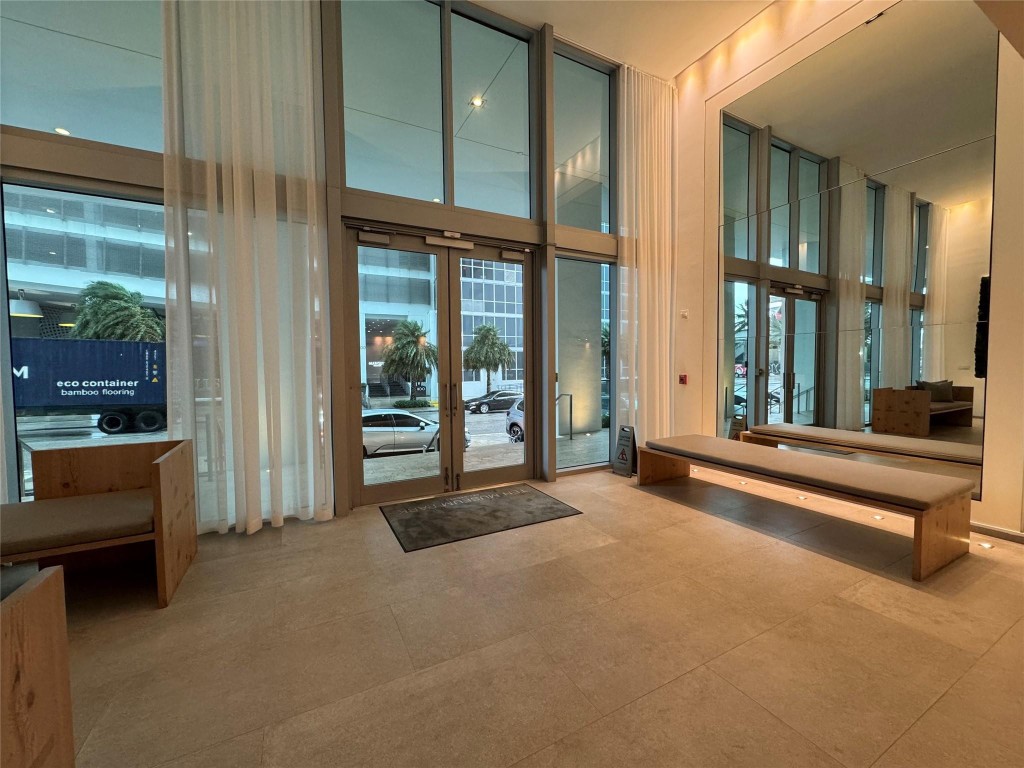 1040 Biscayne Blvd 2108