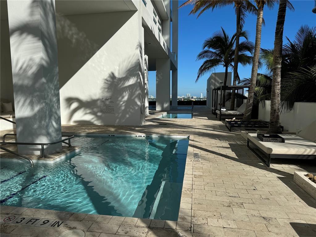 1040 Biscayne Blvd 2108