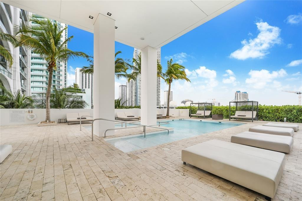 1040 Biscayne Blvd 2108