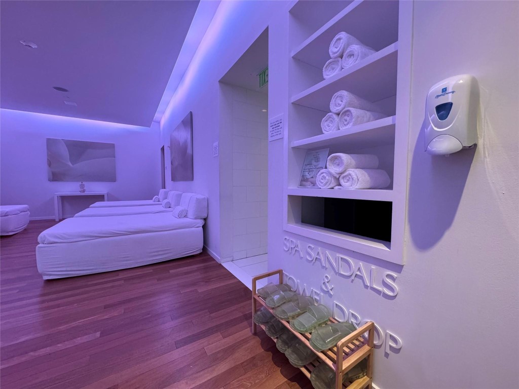 1040 Biscayne Blvd 2108