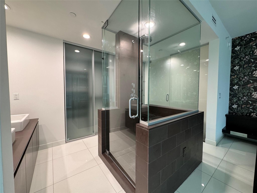 1040 Biscayne Blvd 2108