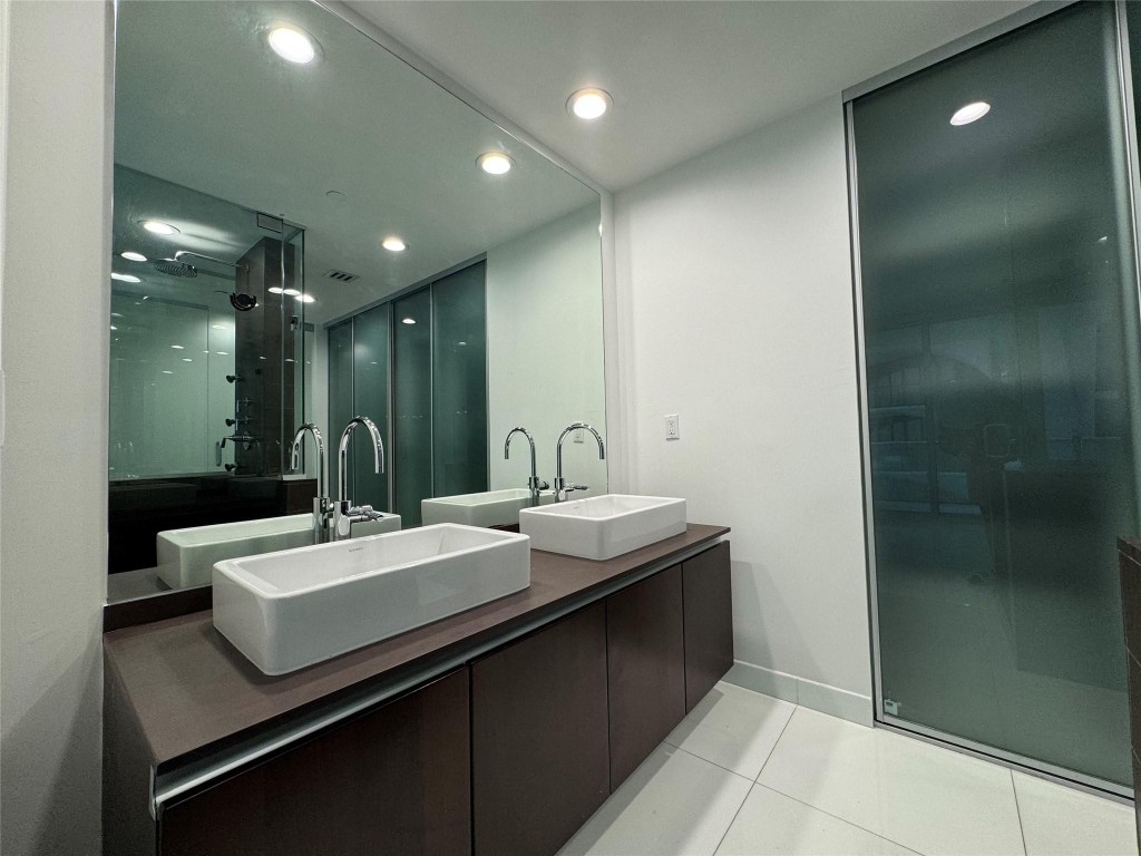 1040 Biscayne Blvd 2108