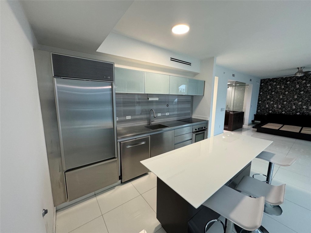 1040 Biscayne Blvd 2108