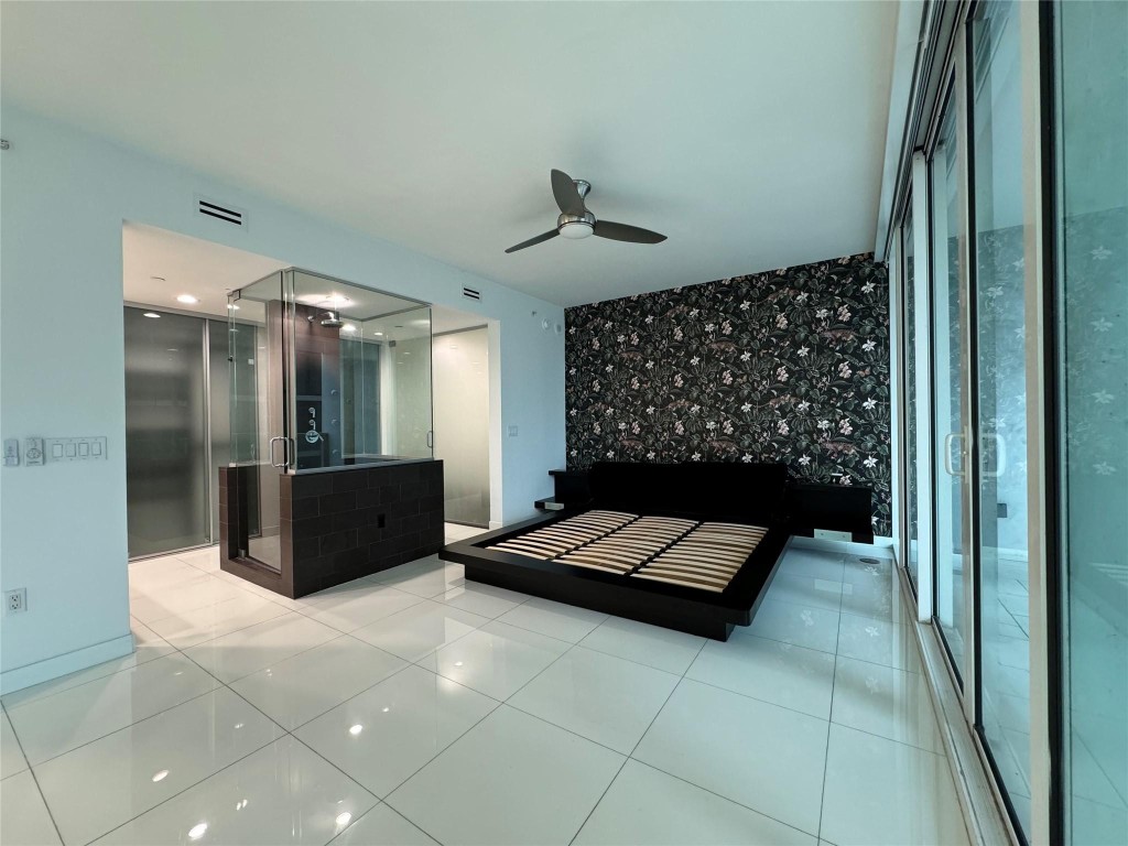 1040 Biscayne Blvd 2108