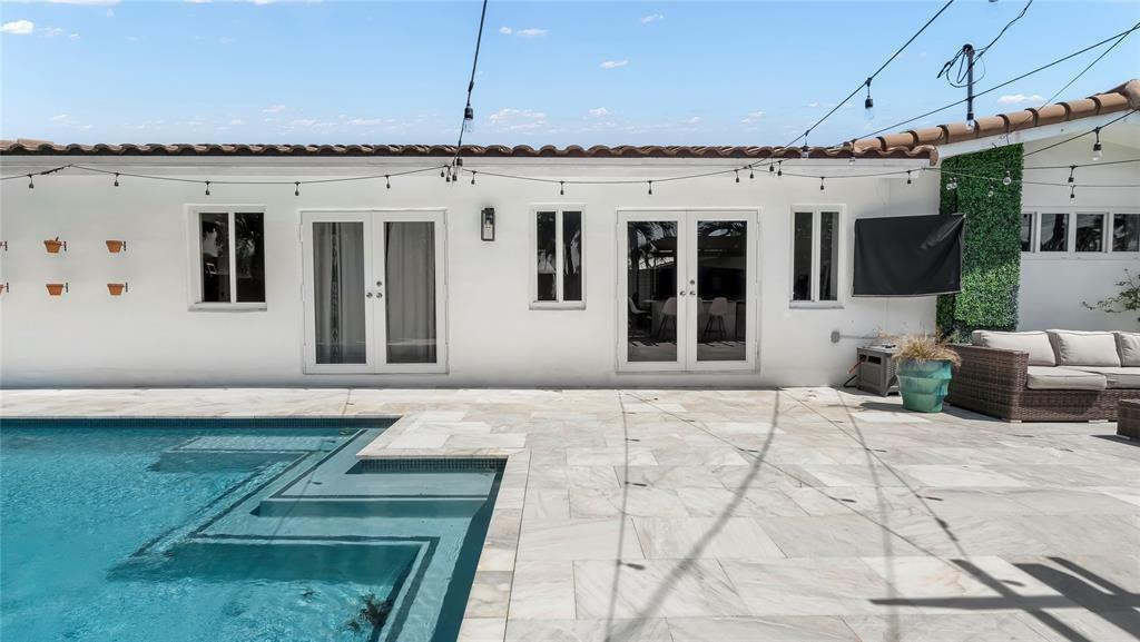 2800 NE 53rd Street