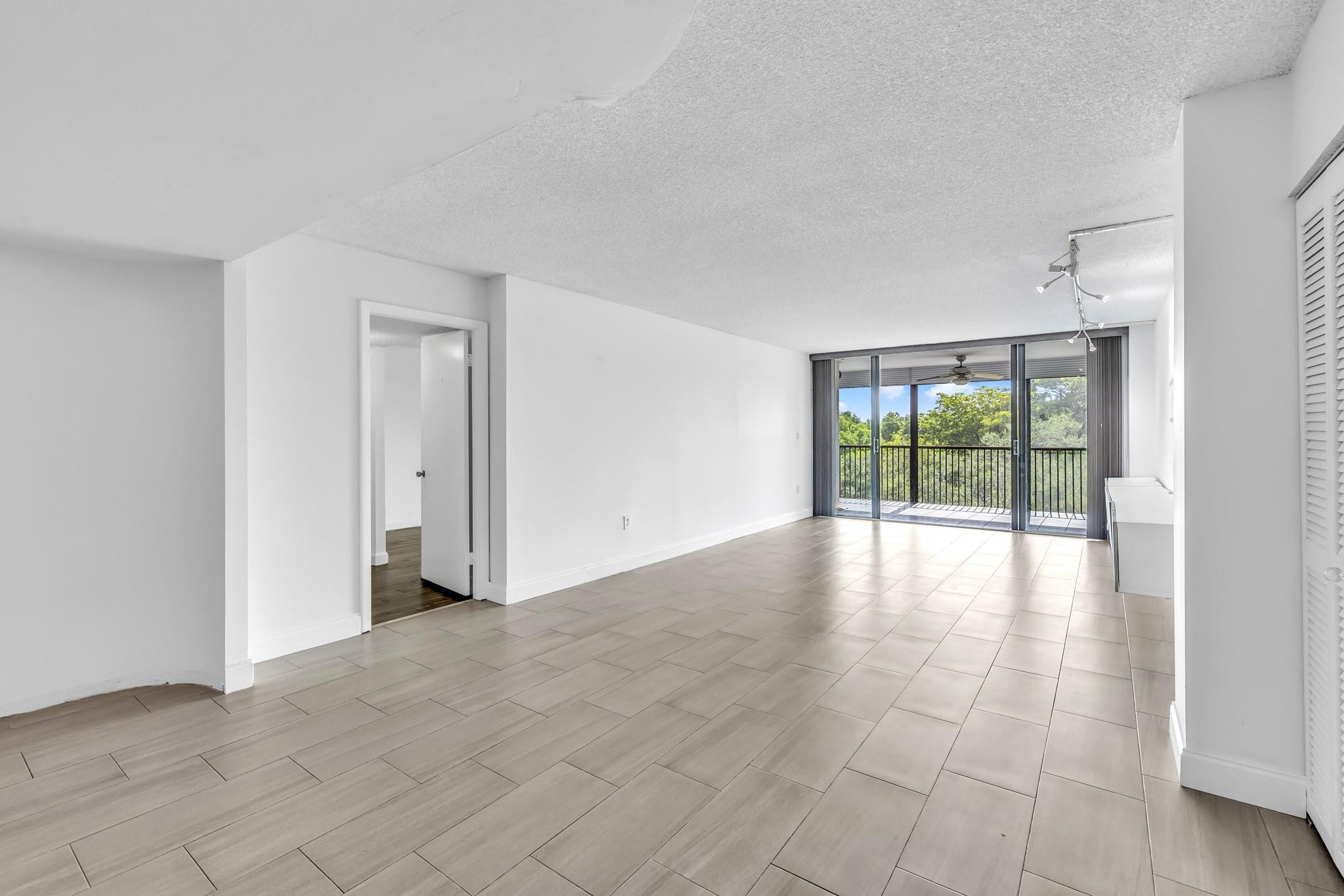 2802 N 46th Avenue B518