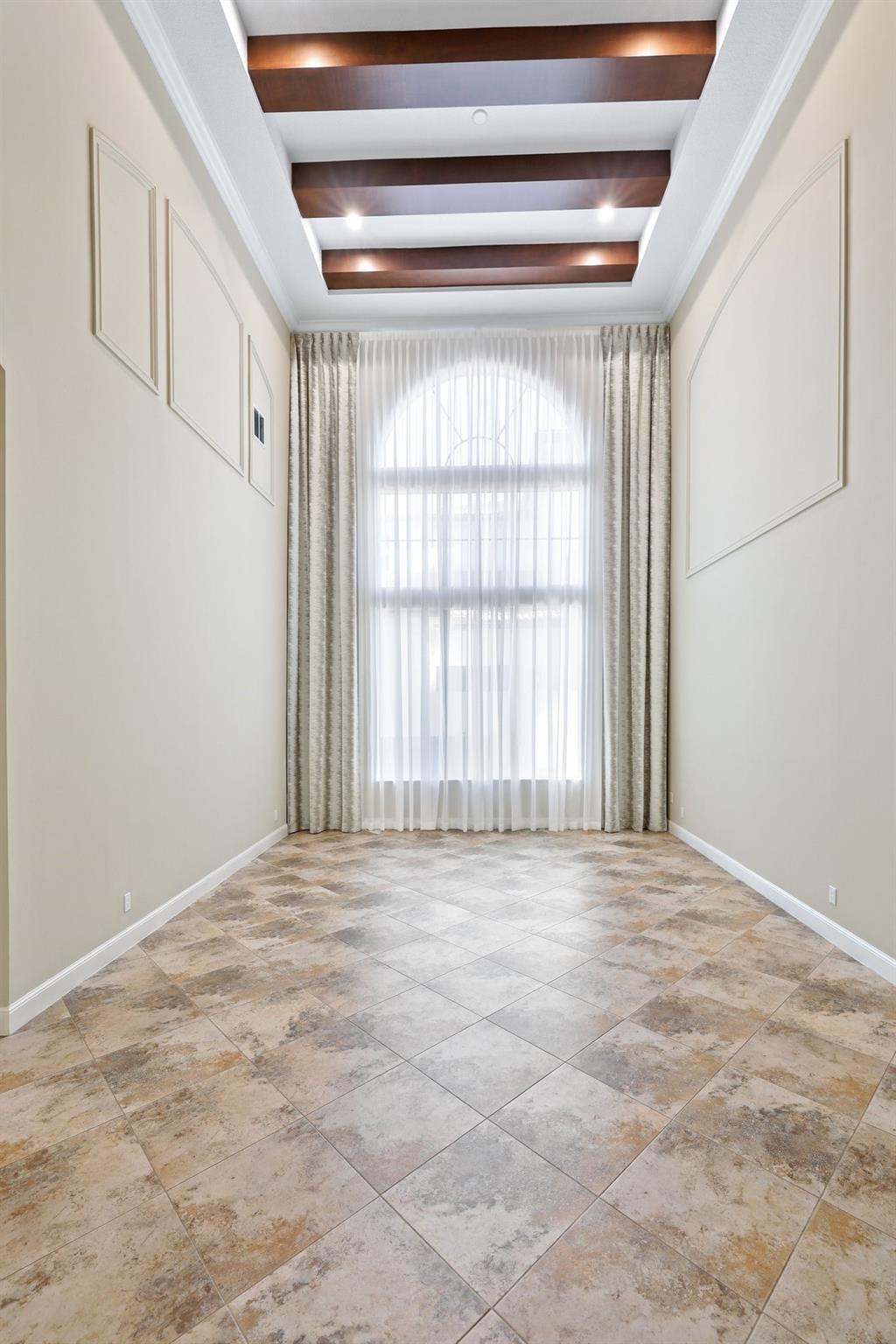 17760 Villa Club Way