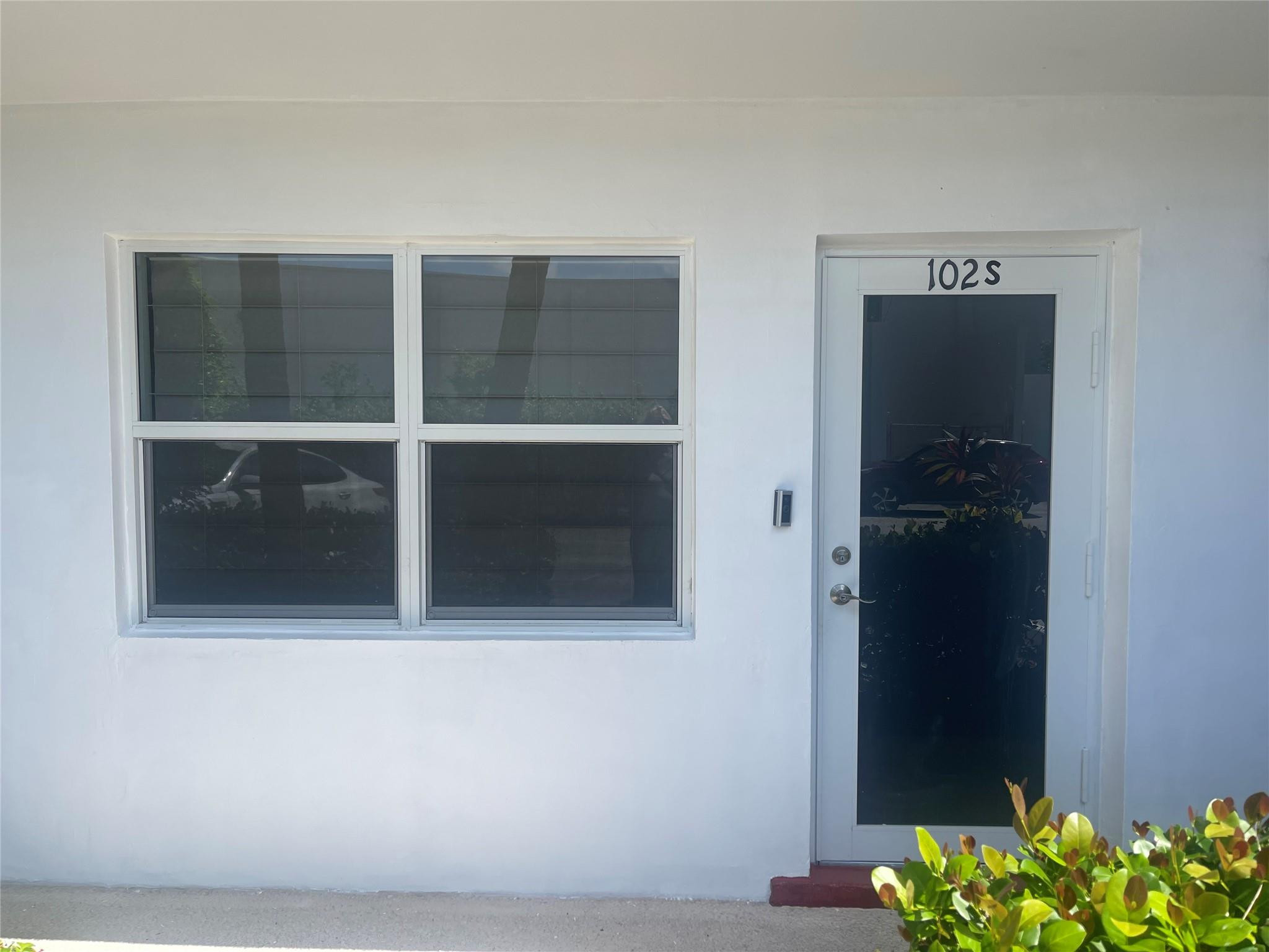 2050 NE 39th Street S102