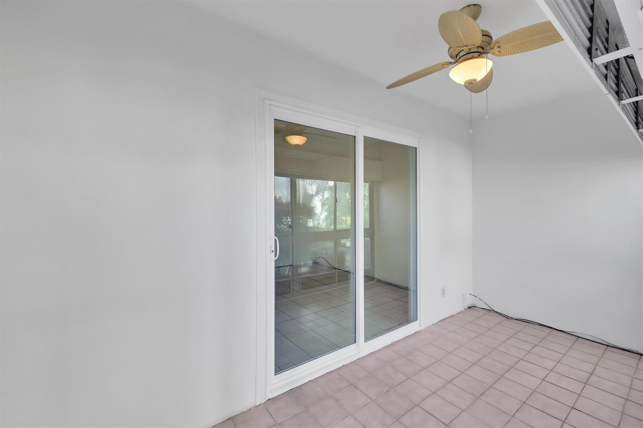 2050 NE 39th Street S102