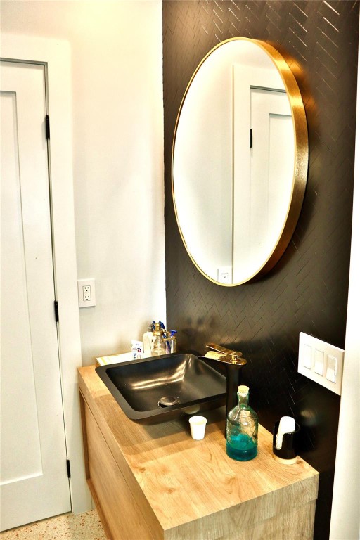 1900 Coral Gardens Drive