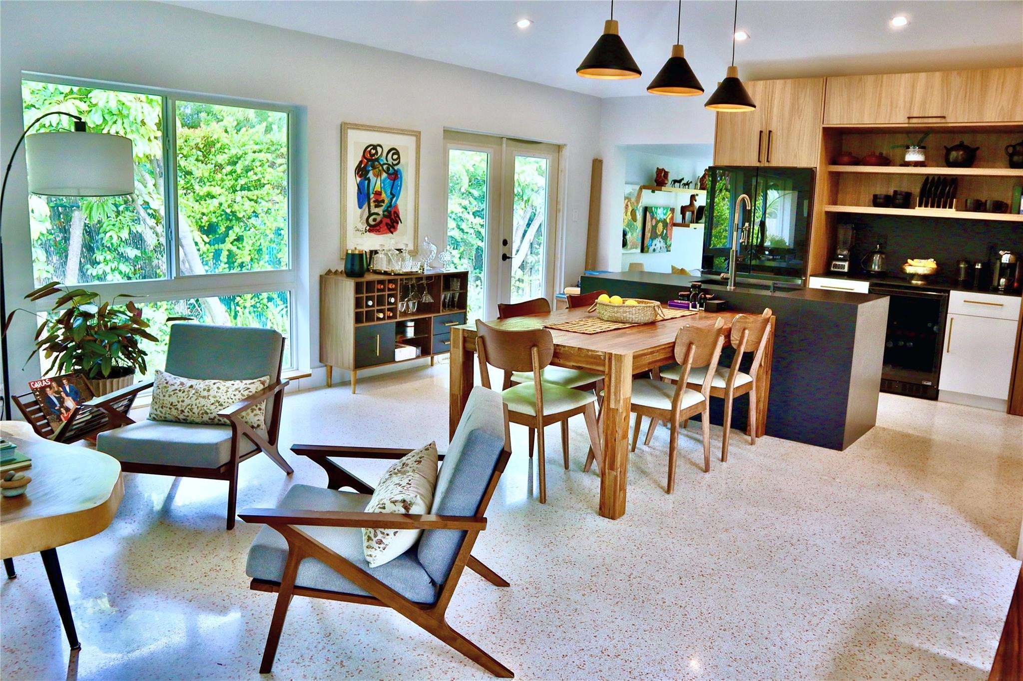 1900 Coral Gardens Drive