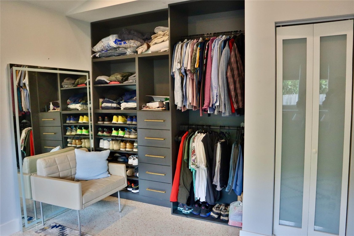 1900 Coral Gardens Drive