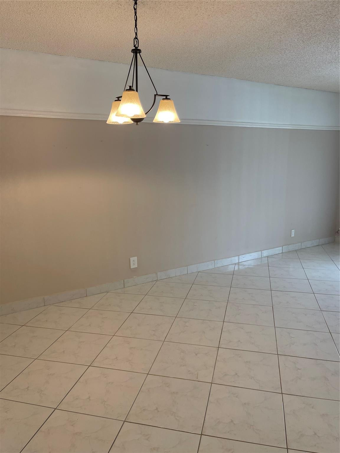 253 S Cypress Rd 204