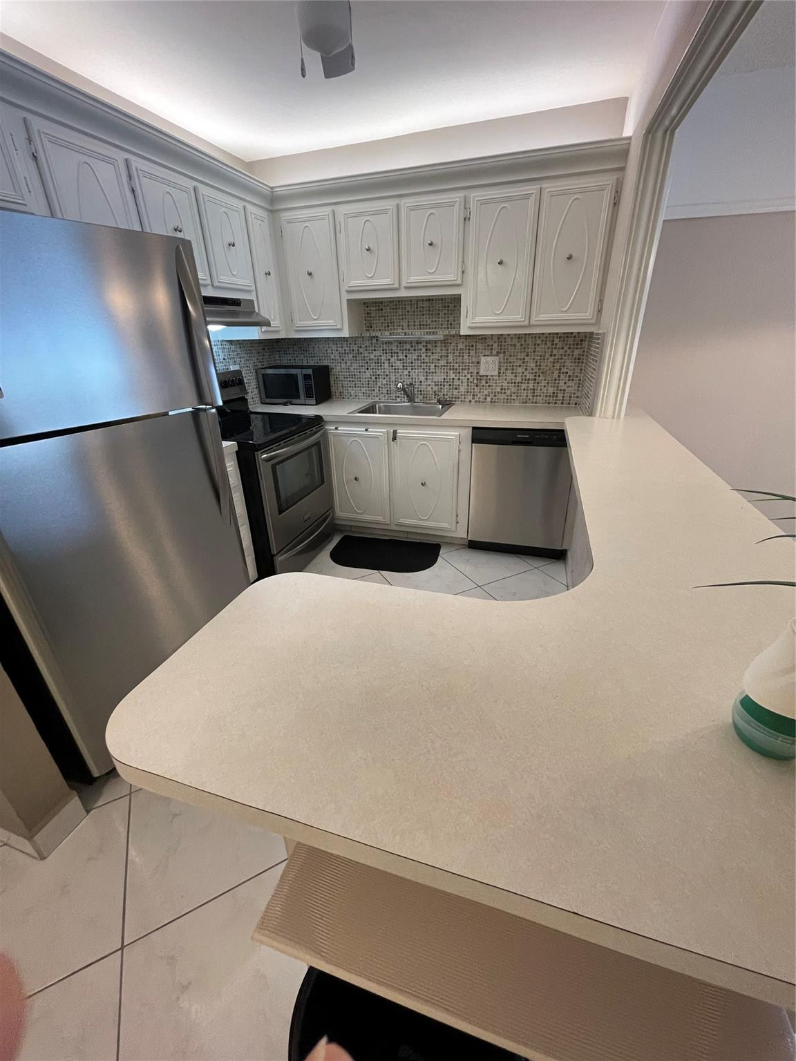 253 S Cypress Rd 204