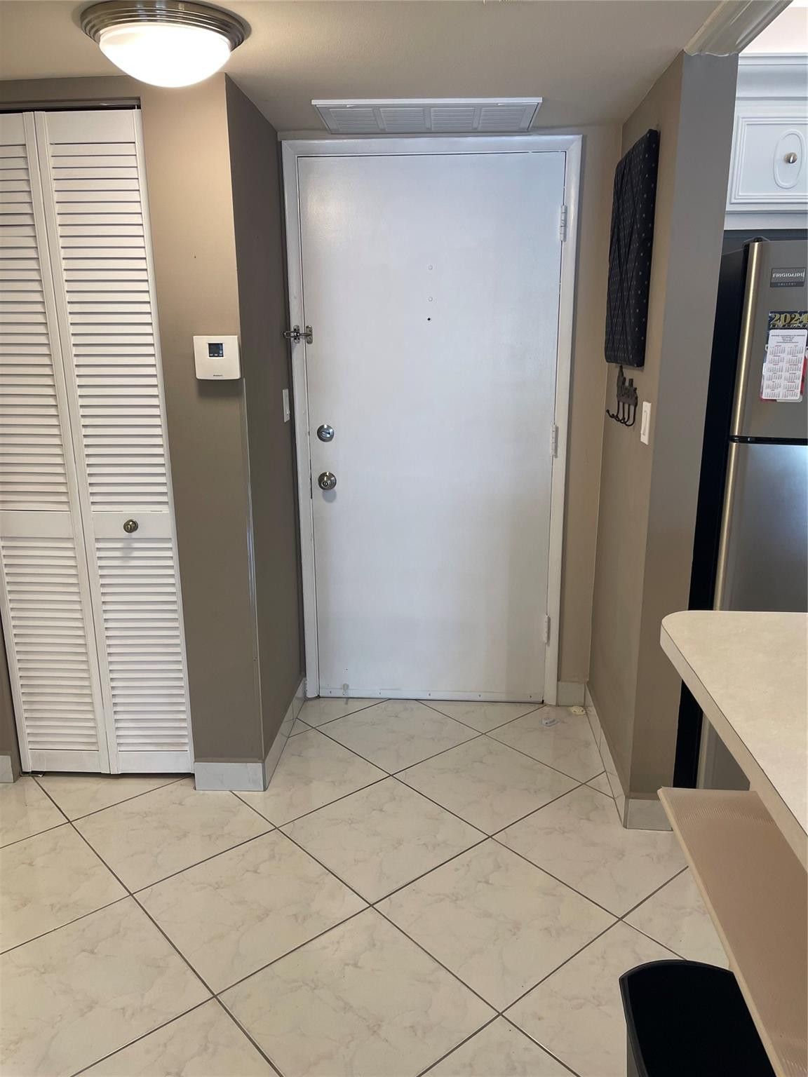 253 S Cypress Rd 204