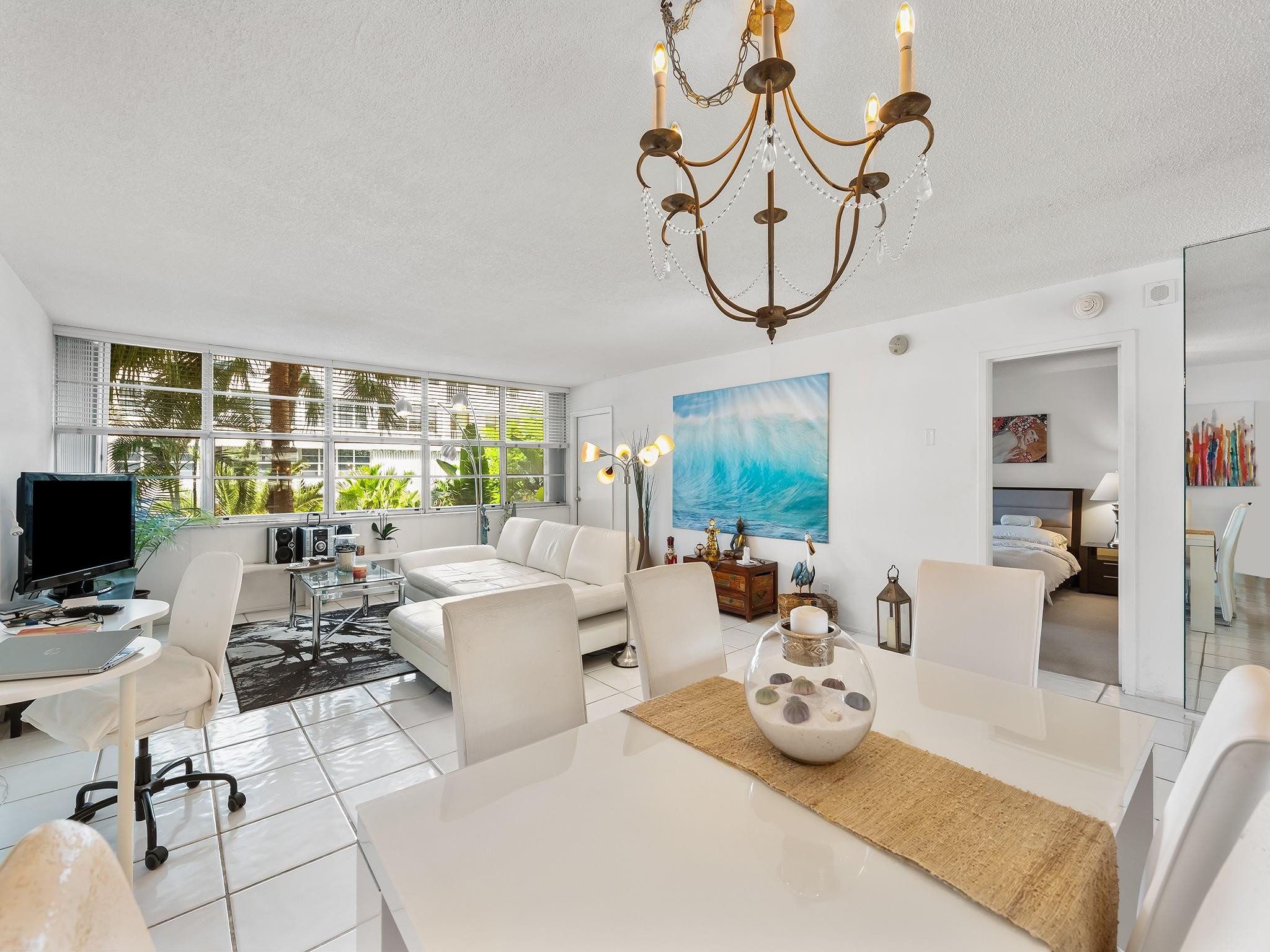 1160 N Federal Highway 219