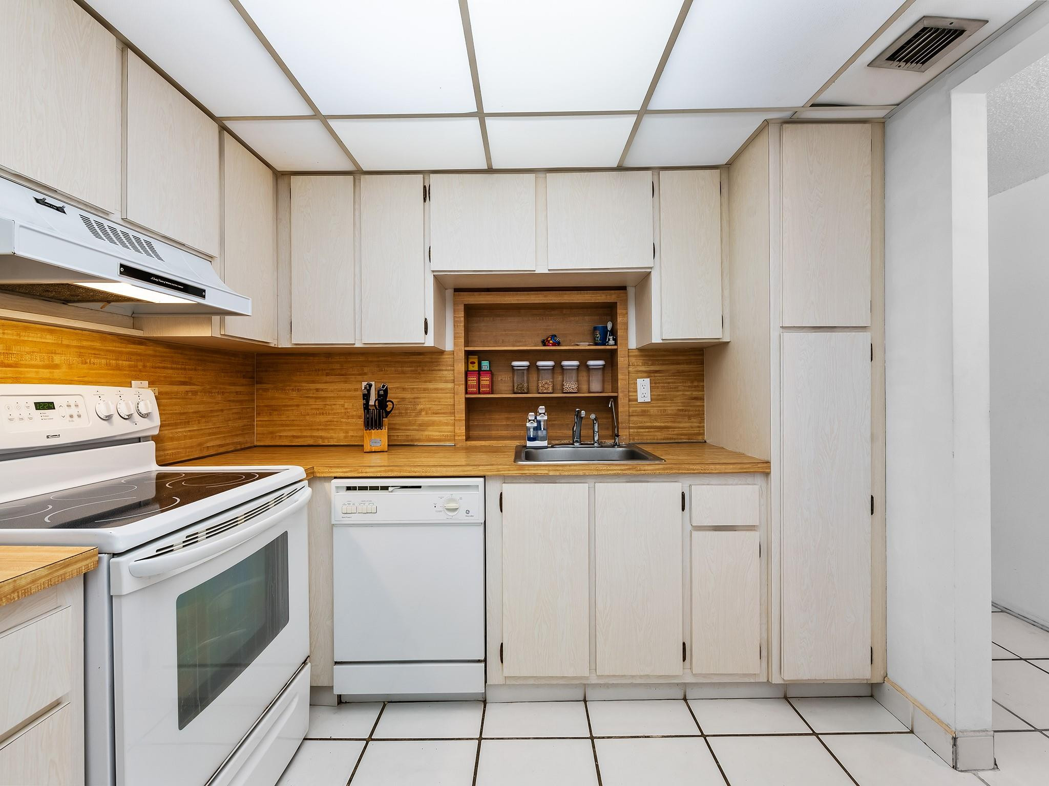 1160 N Federal Highway 219