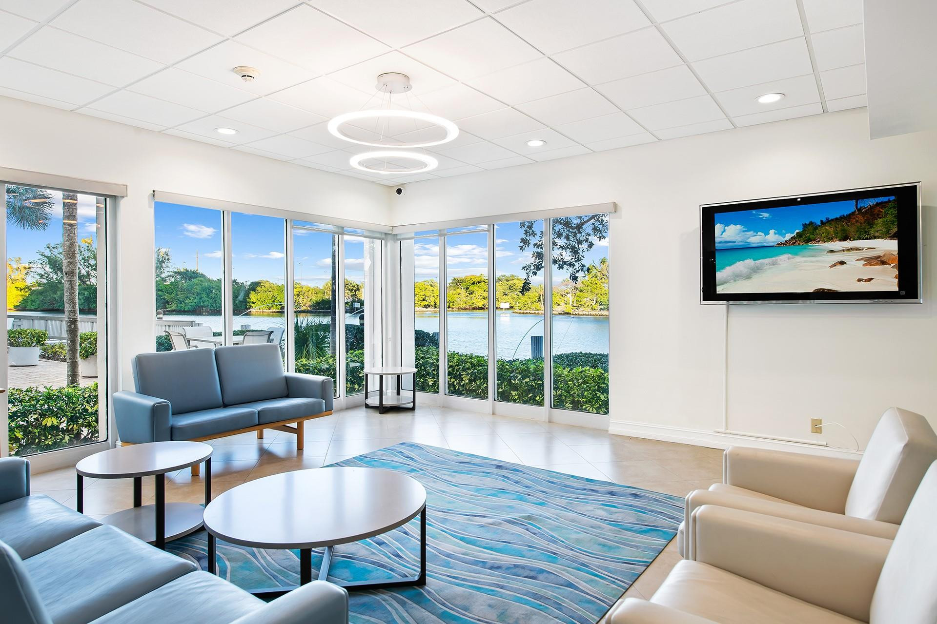 1160 N Federal Highway 219