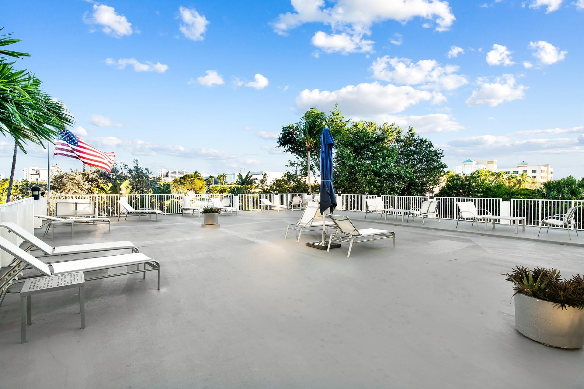 1160 N Federal Highway 219