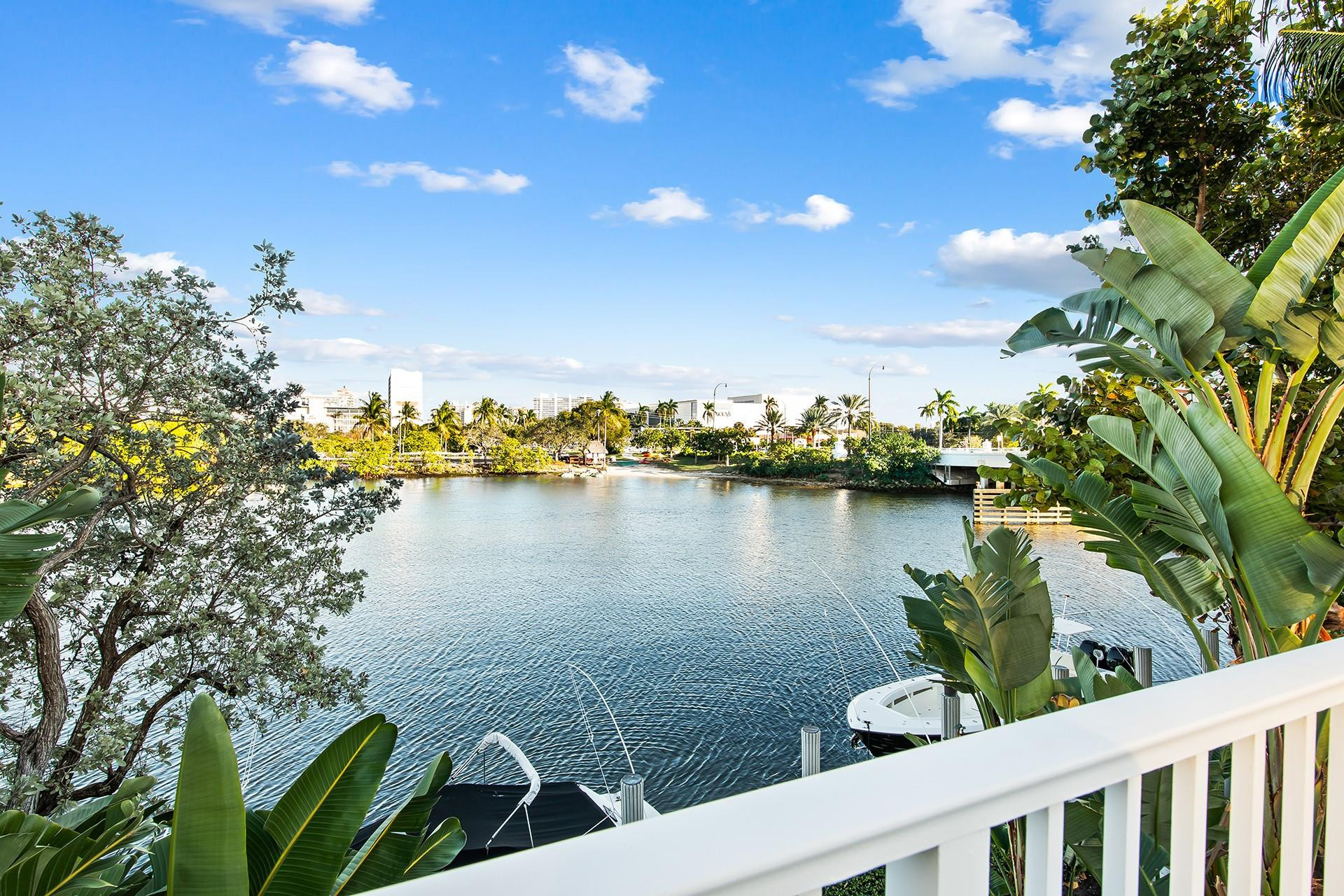 1160 N Federal Highway 219