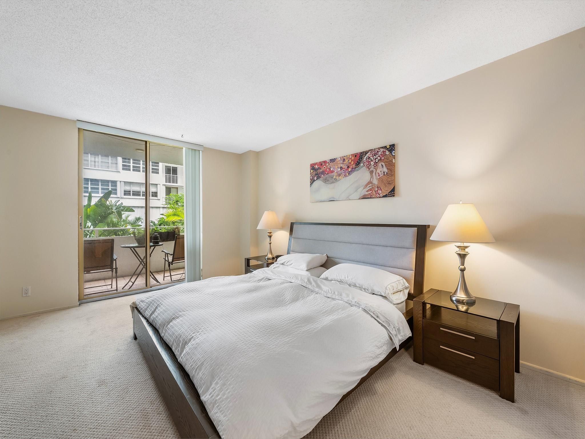 1160 N Federal Highway 219