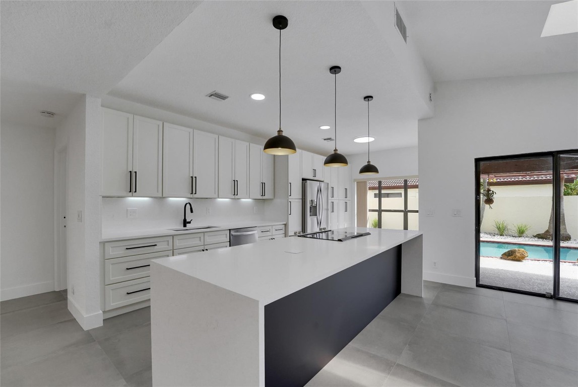 7850 Villa Nova Drive