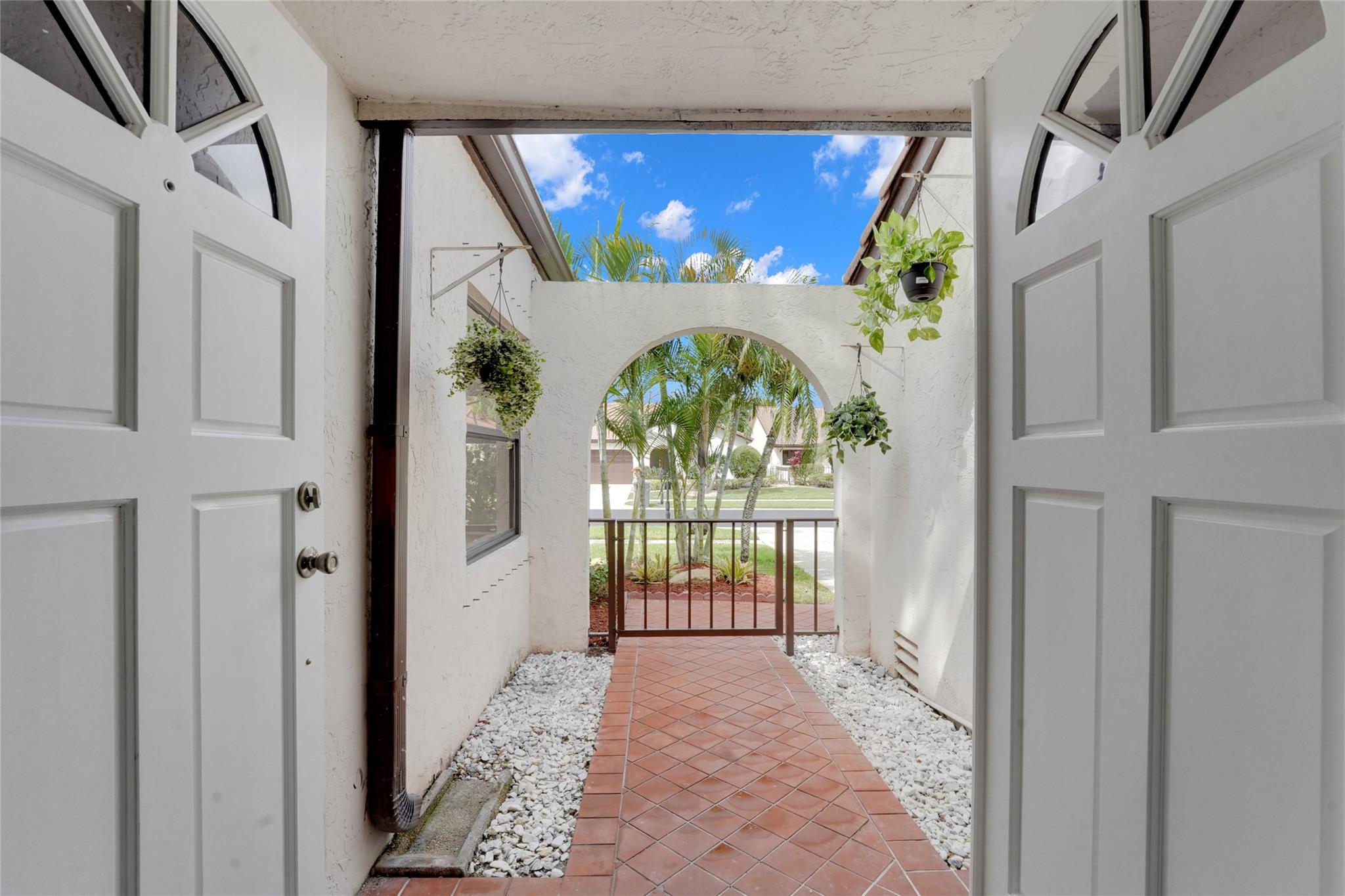 7850 Villa Nova Drive