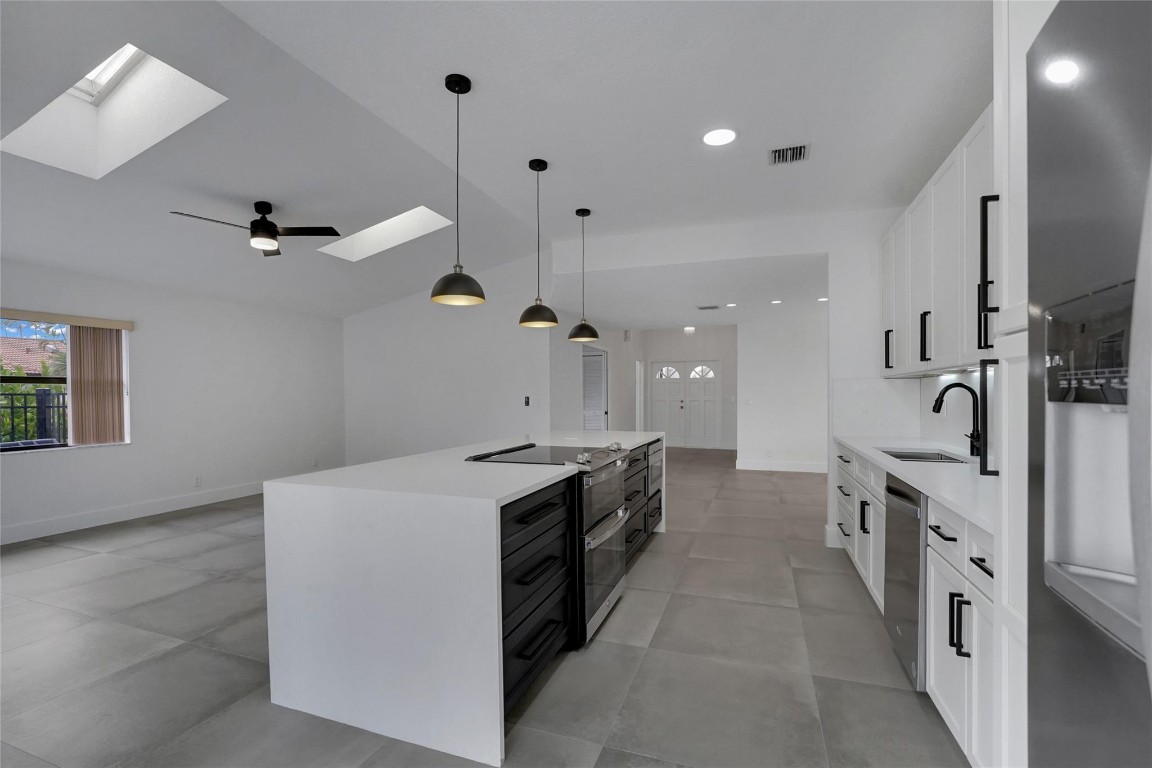 7850 Villa Nova Drive