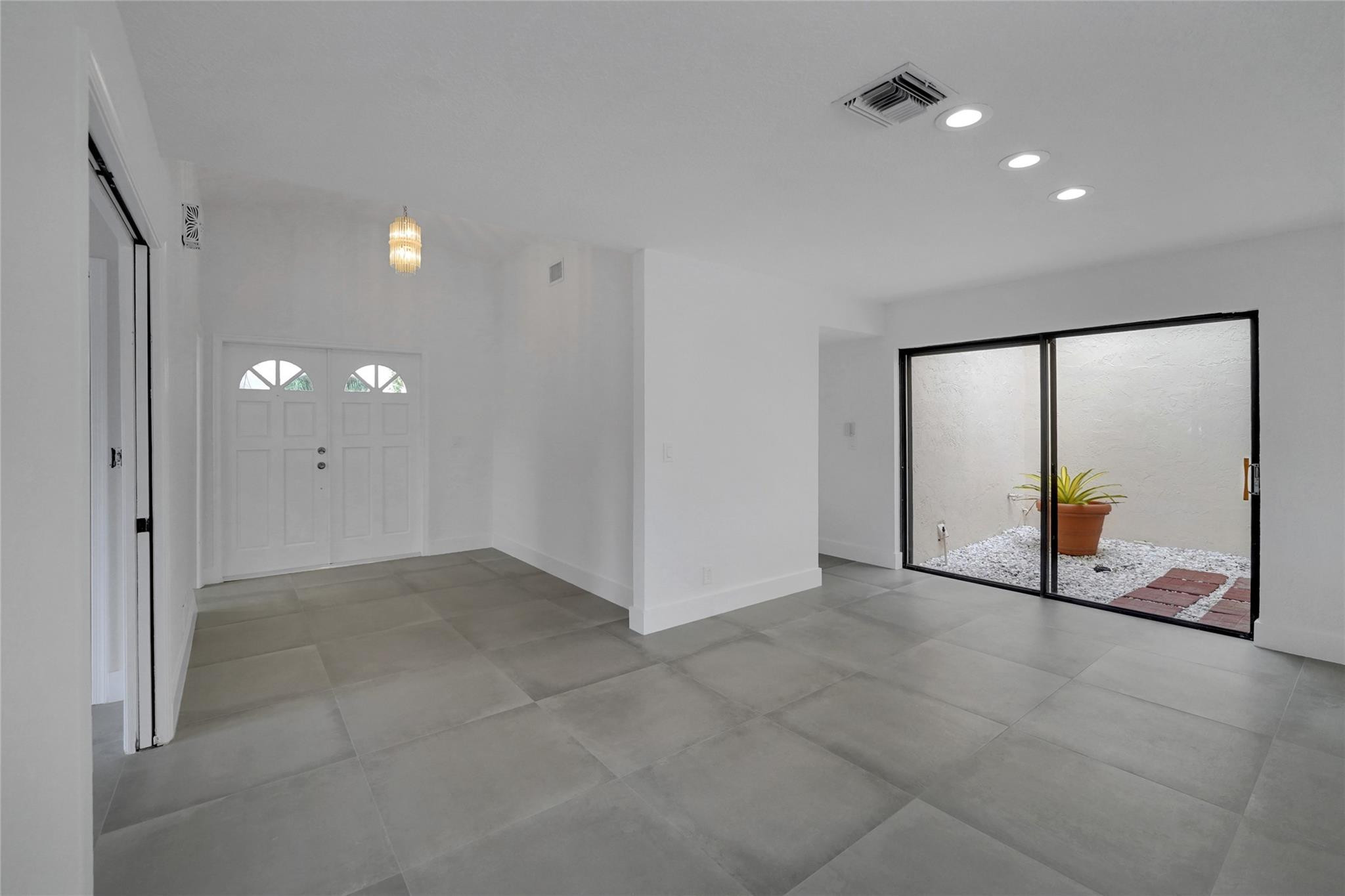 7850 Villa Nova Drive