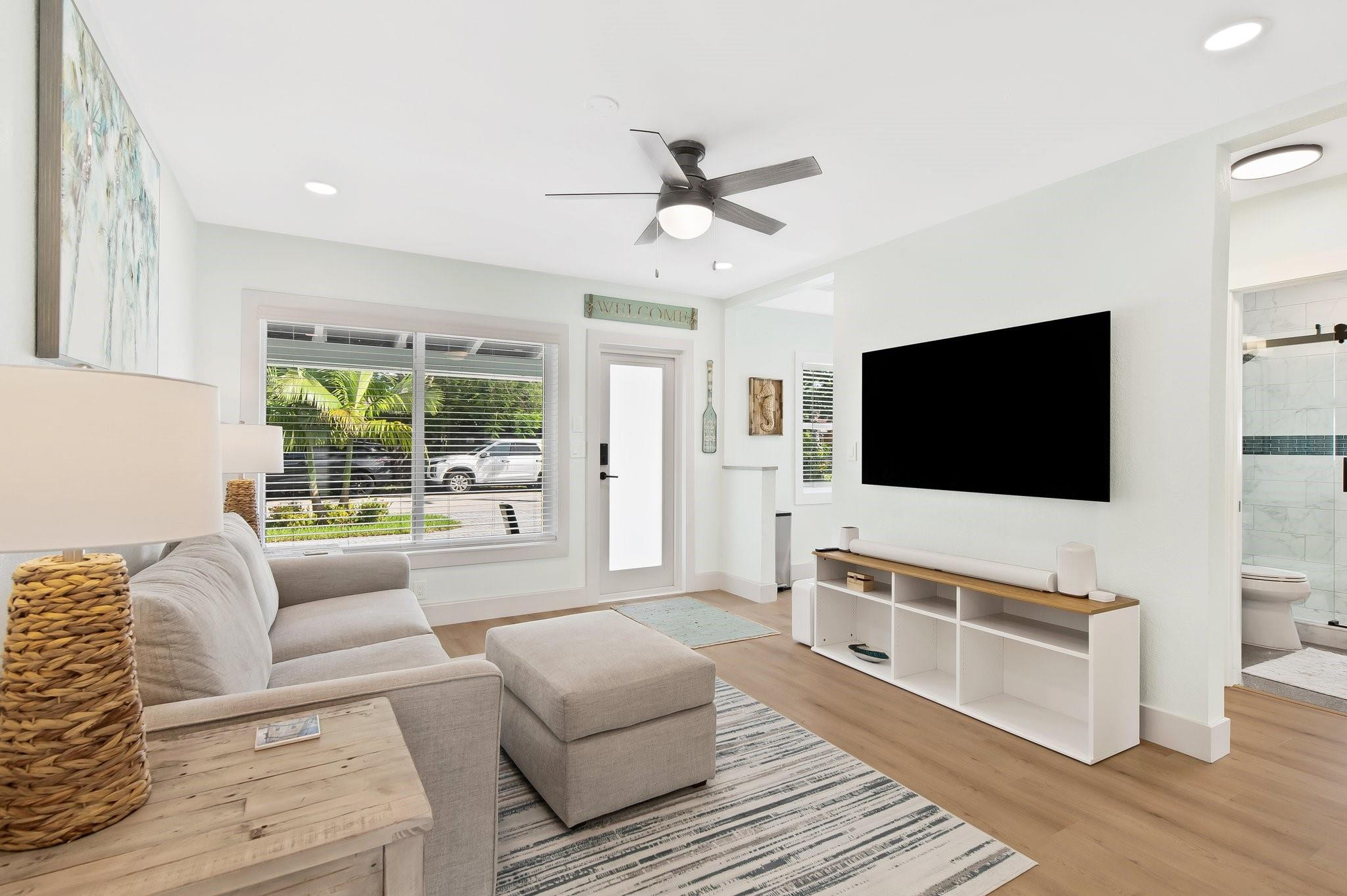 1112 NE 11th Street 1