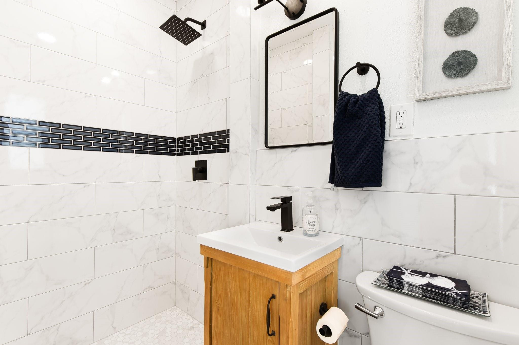 1112 NE 11th Street 1