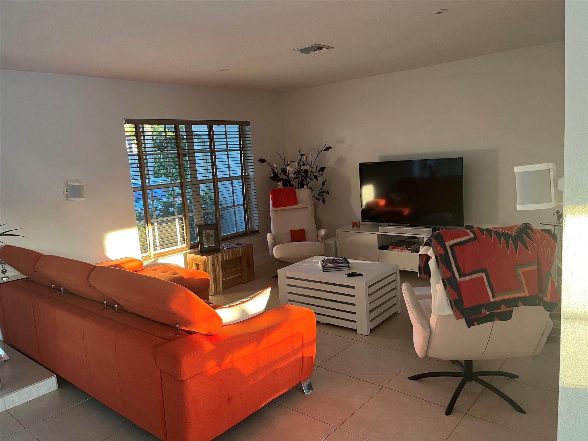 380 SE 12th Ave