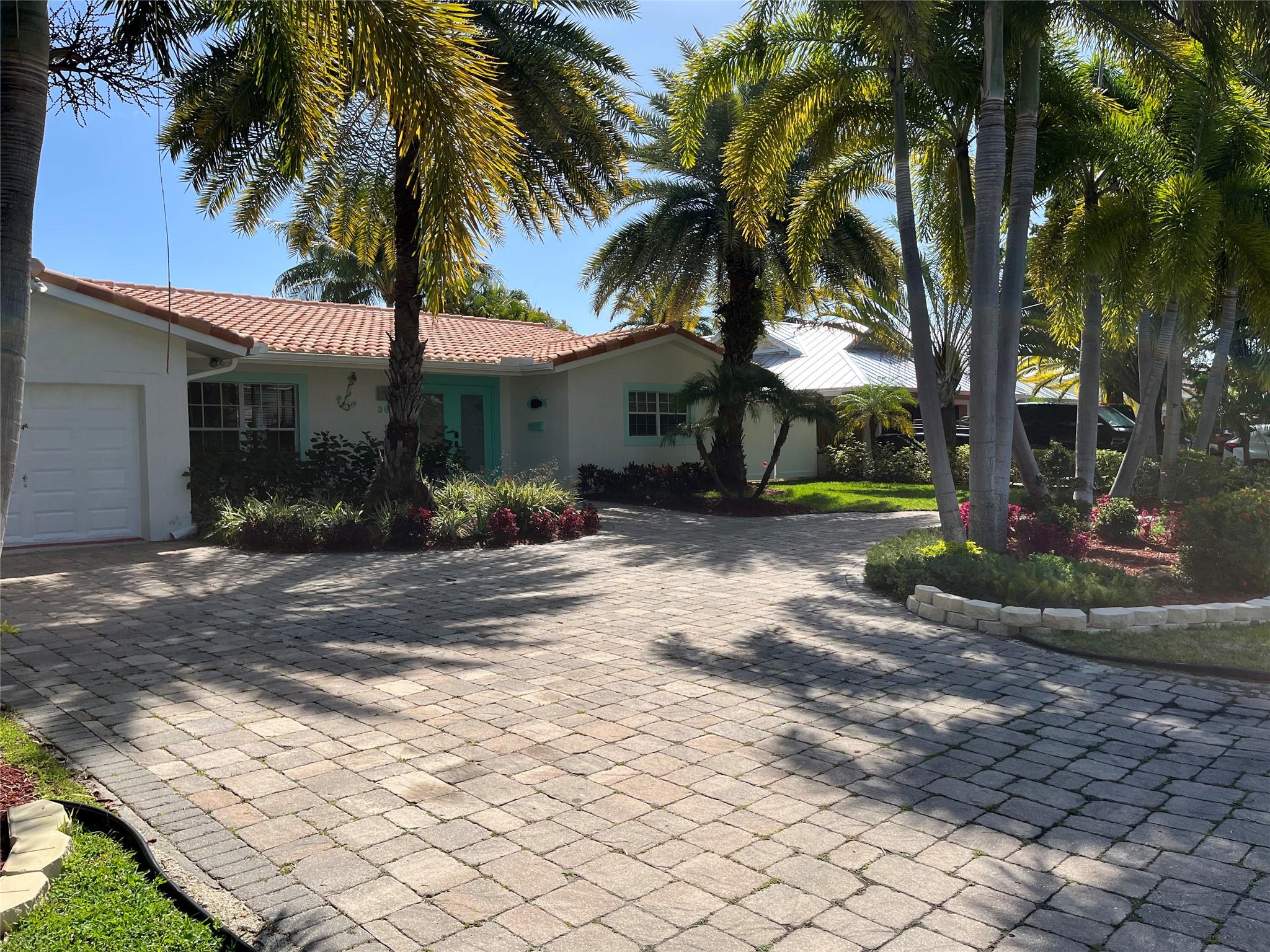 380 SE 12th Ave