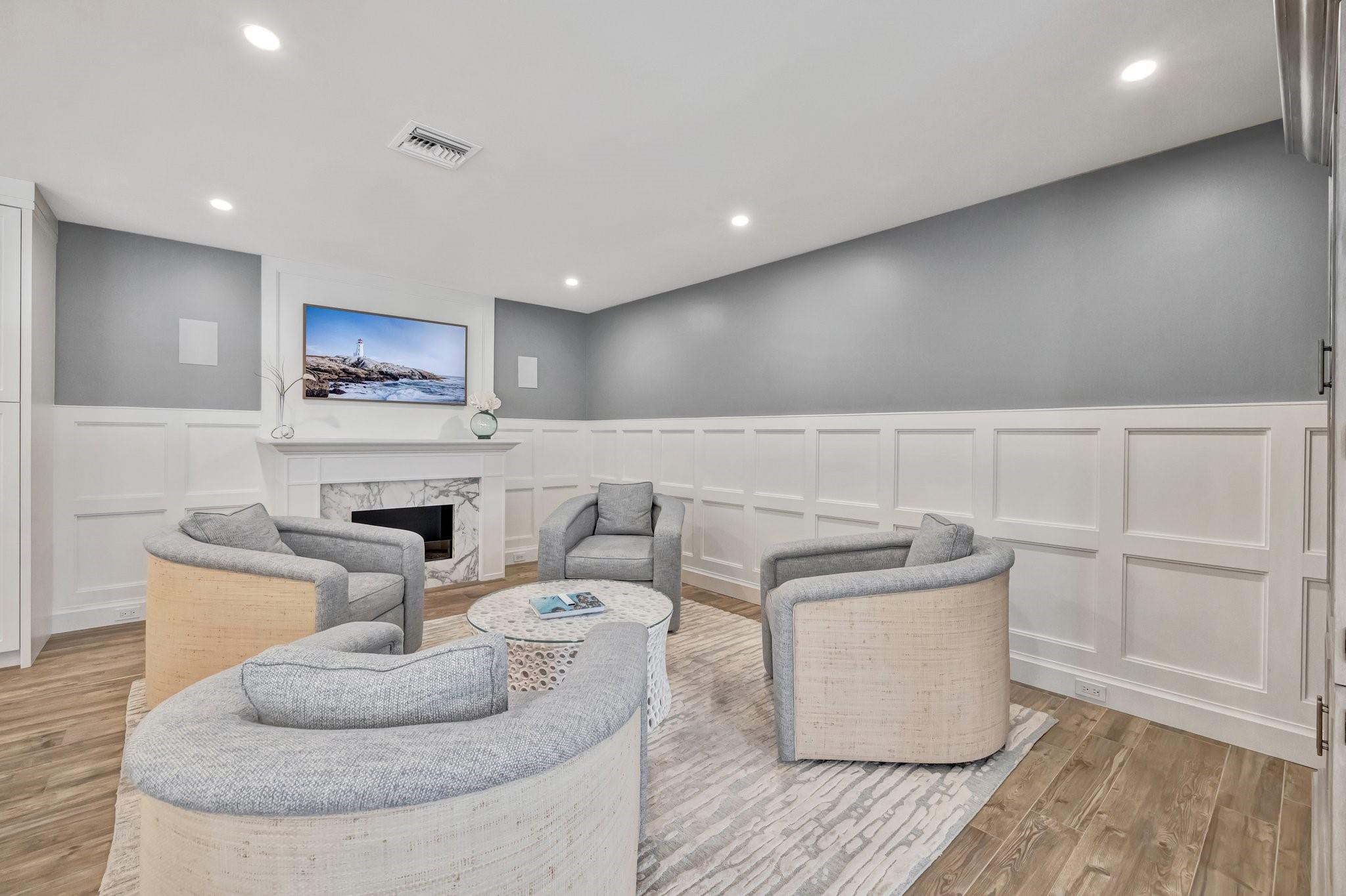 2501 NE 33rd Street