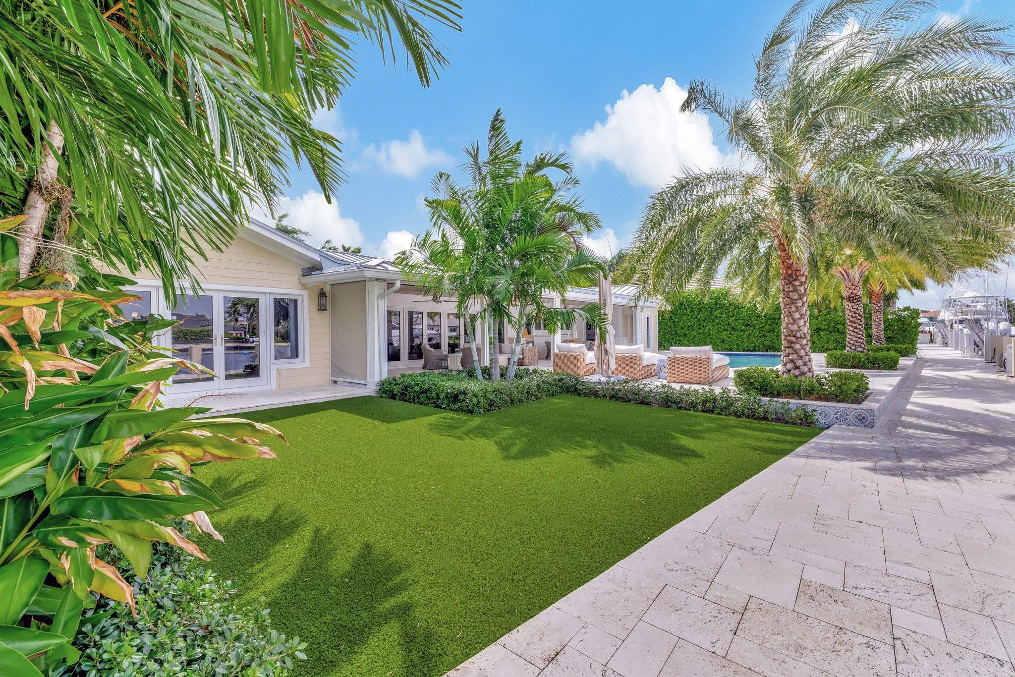 2501 NE 33rd Street
