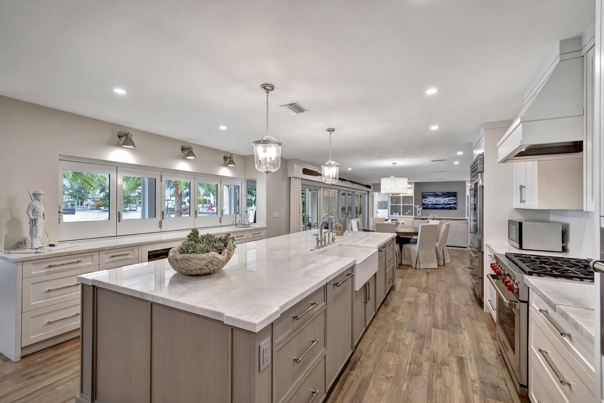 2501 NE 33rd Street